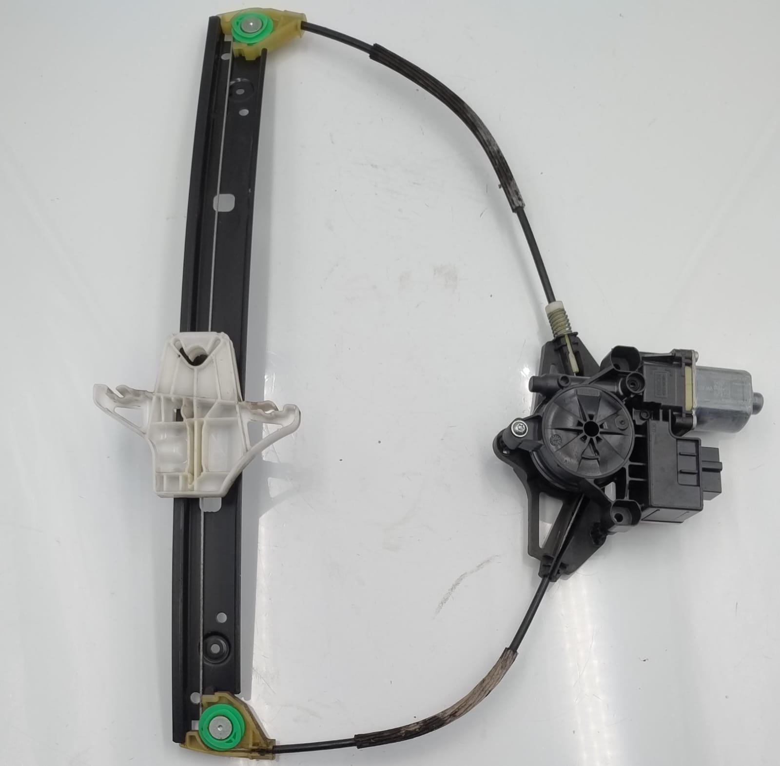 Alzacristallo elettr. porta post. dx.