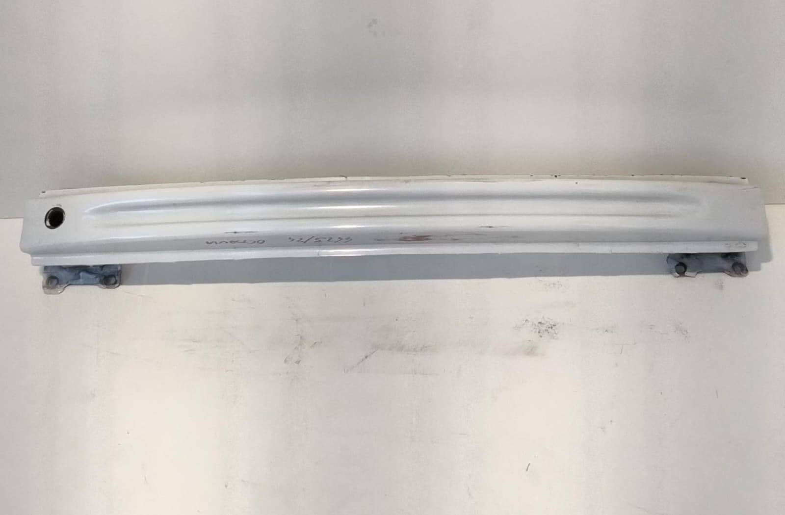 Traversa paraurti post.