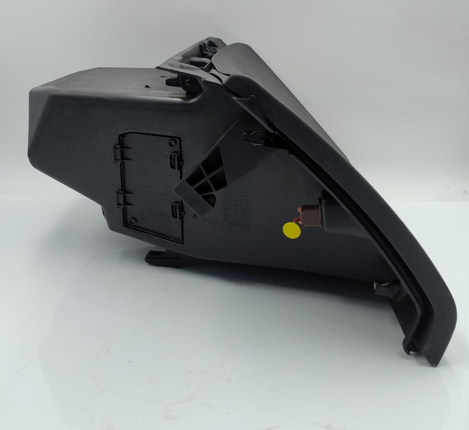 Cassetto vano portaoggetti