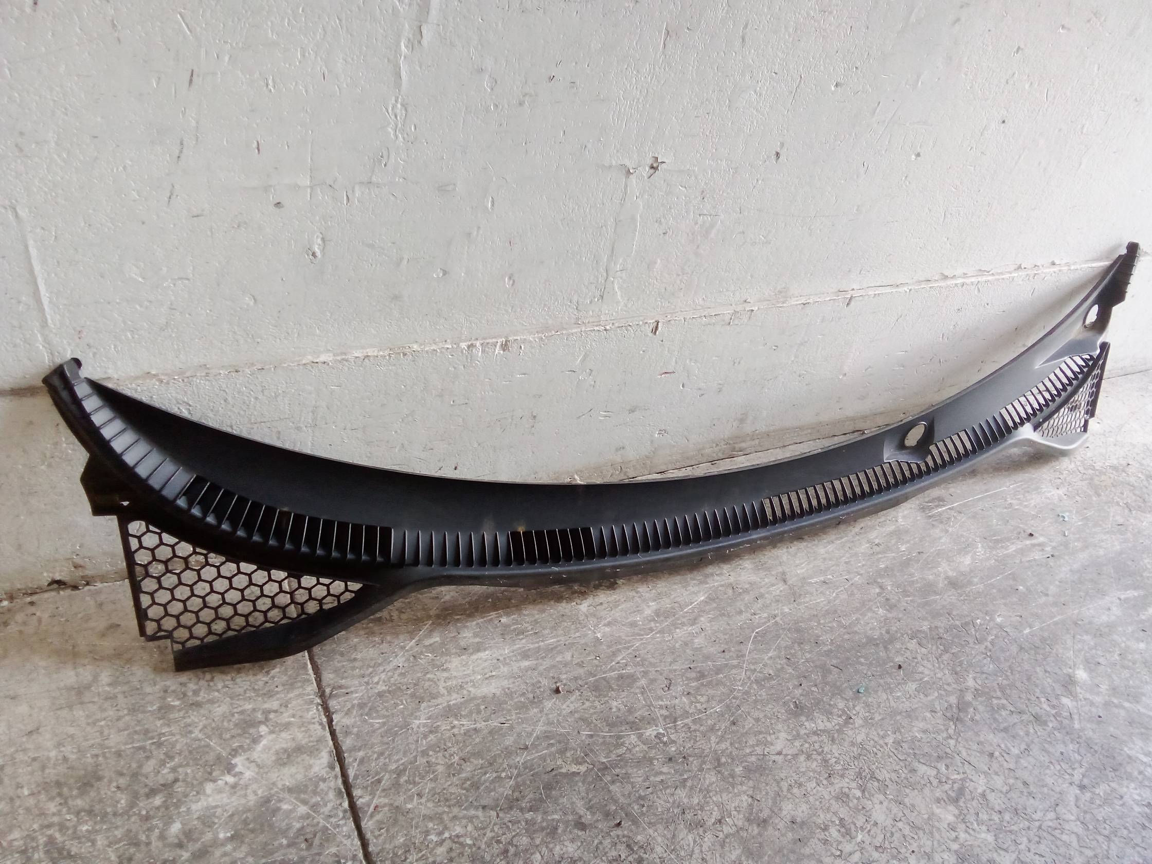 Griglia centr. sottoparabrezza