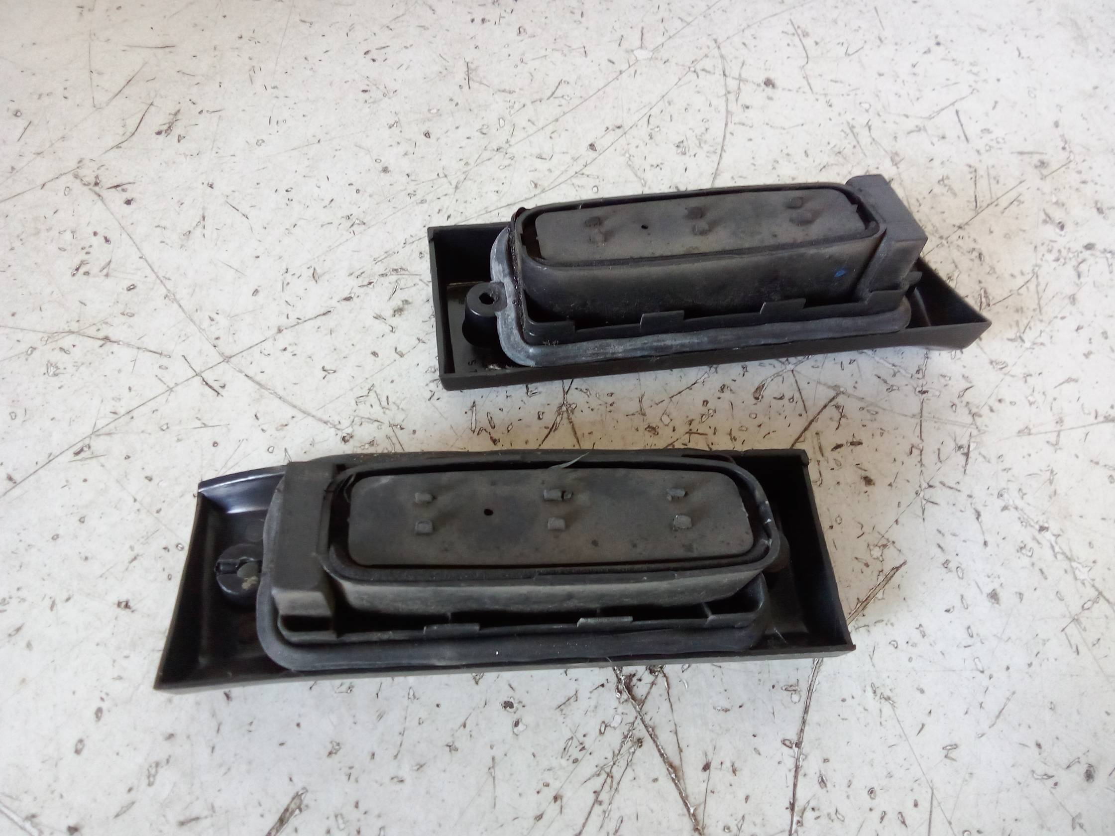 Bocchetta aria centr. cruscotto sx.