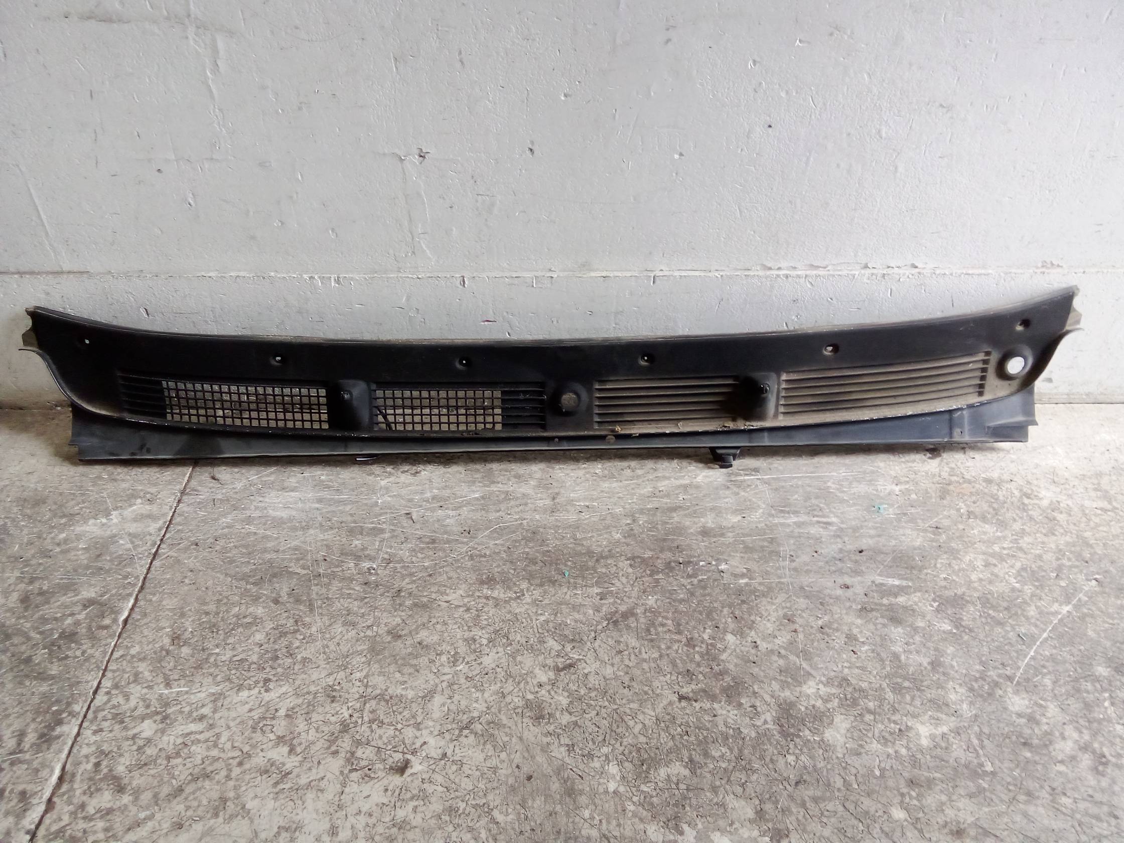 Griglia centr. sottoparabrezza