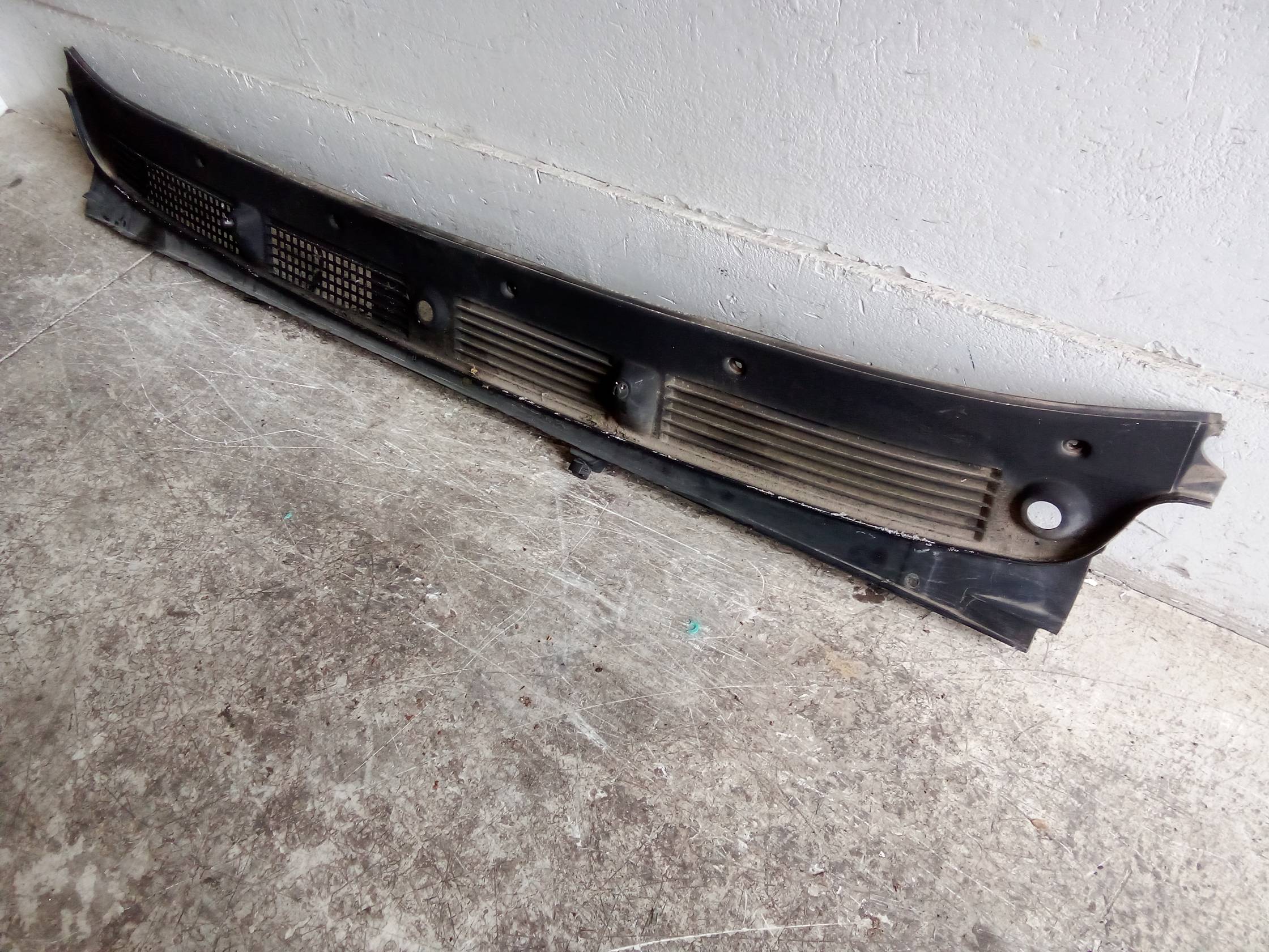 Griglia centr. sottoparabrezza