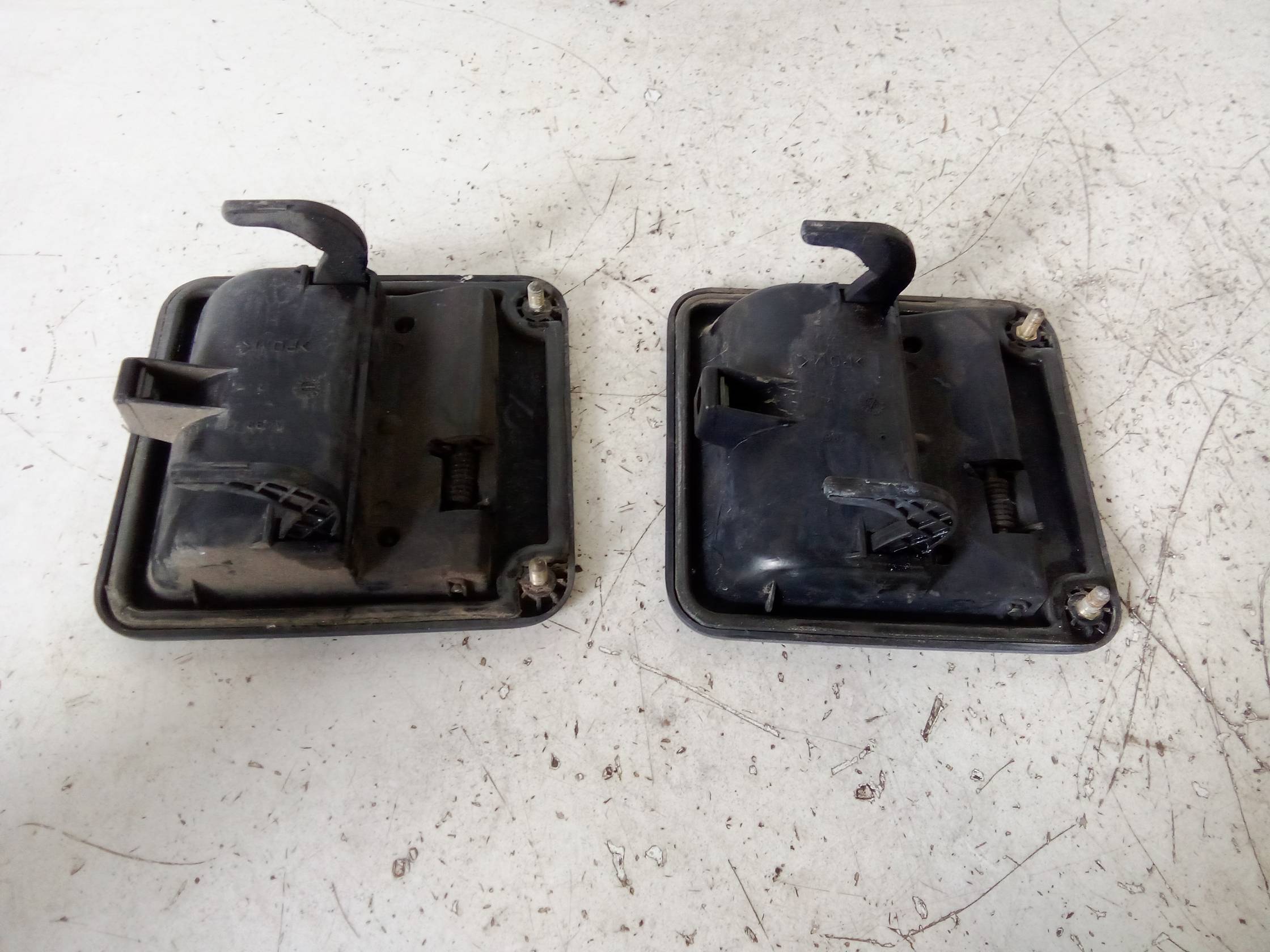 Maniglia porta ant. dx.