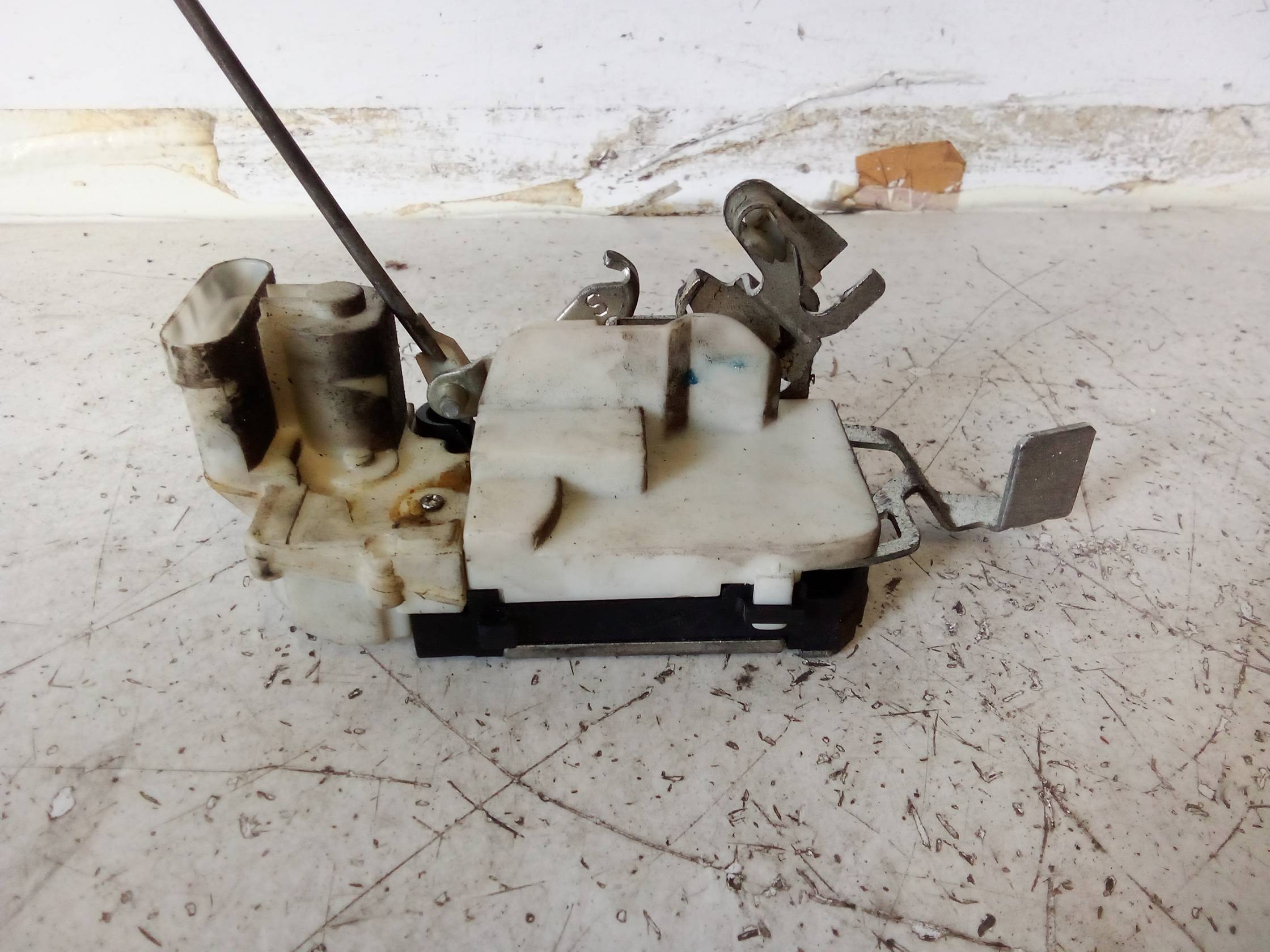 Serratura porta ant. sx.