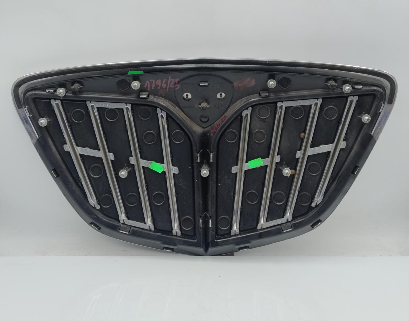 Griglia mascherina paraurti ant. Griglia mascherina paraurti ant.