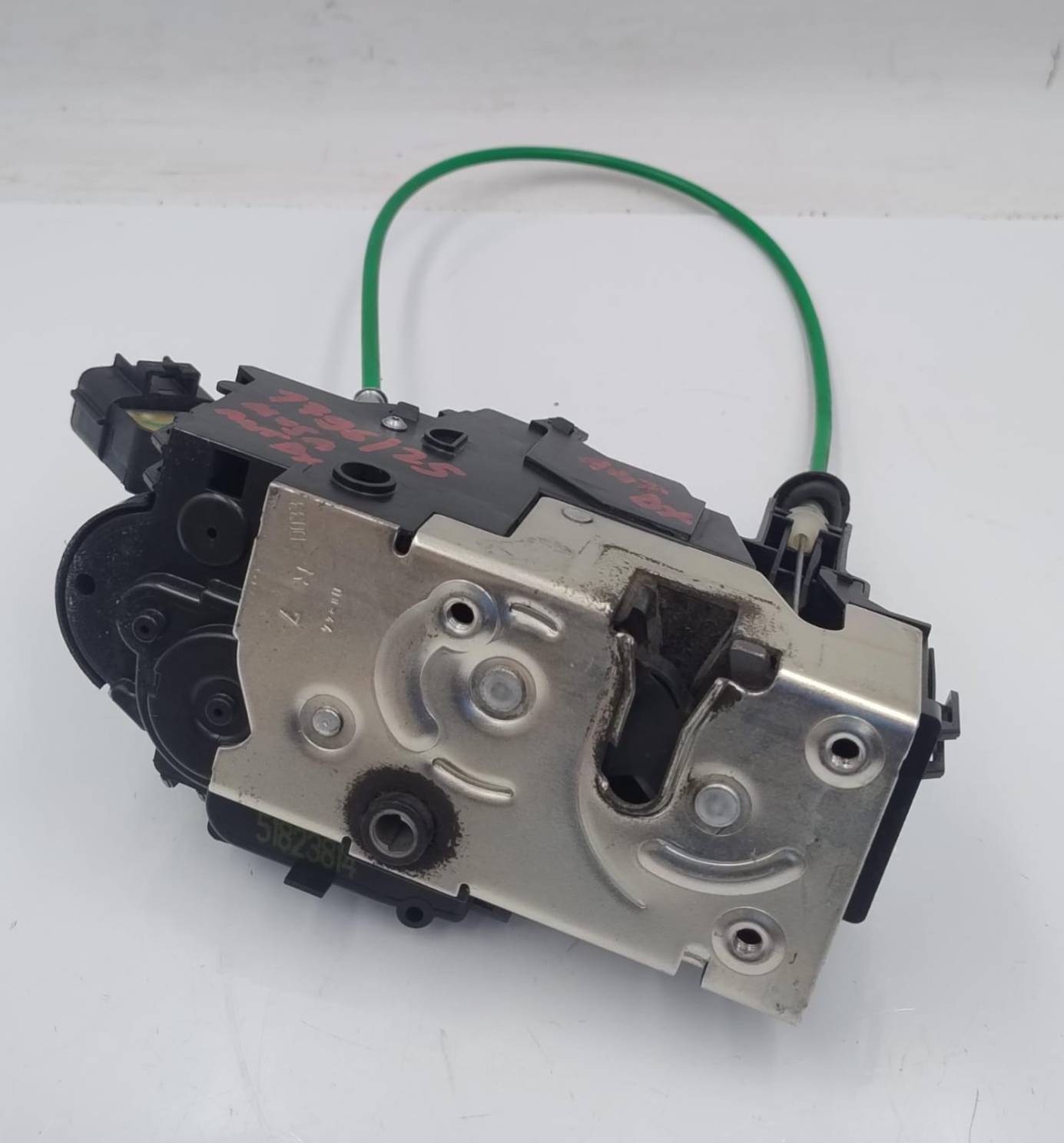 Serratura porta ant. dx.