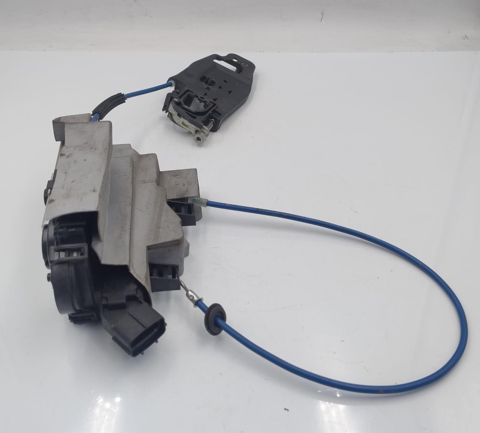 Serratura porta post. dx.