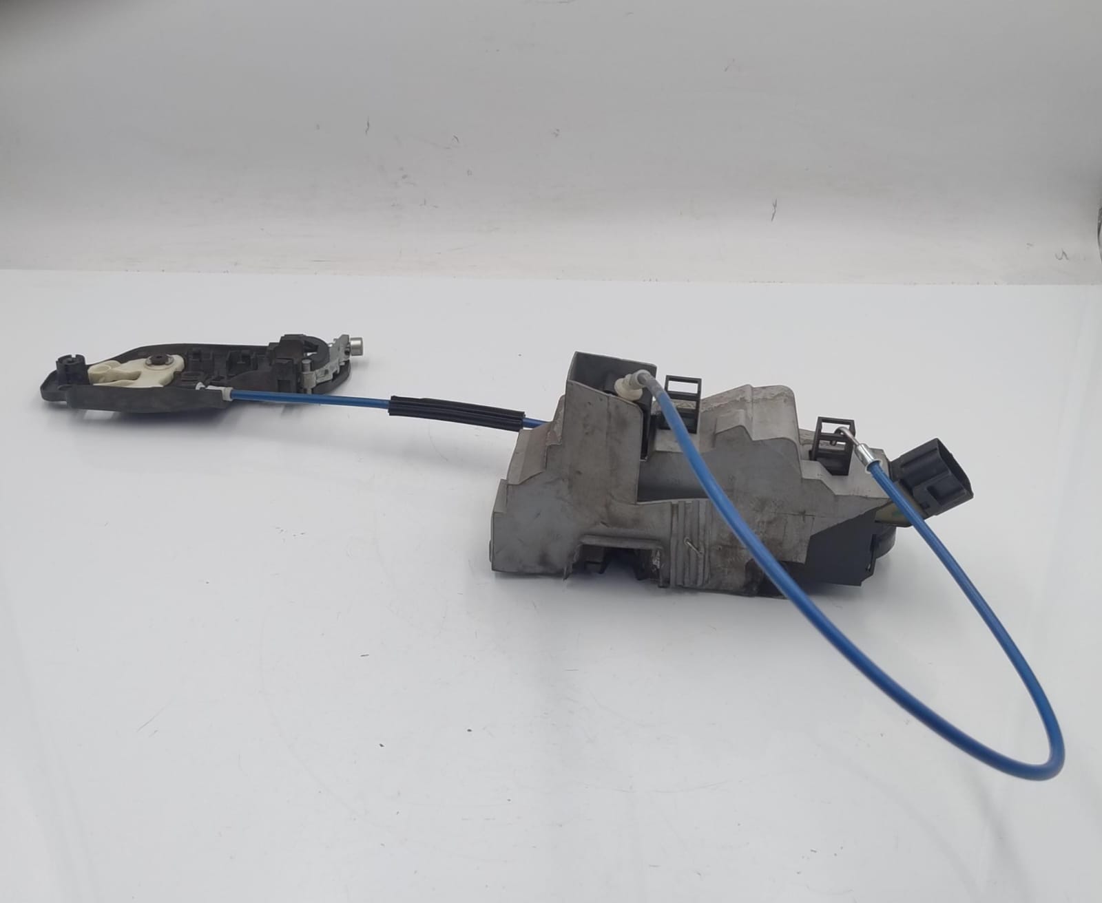 Serratura porta post. sx.