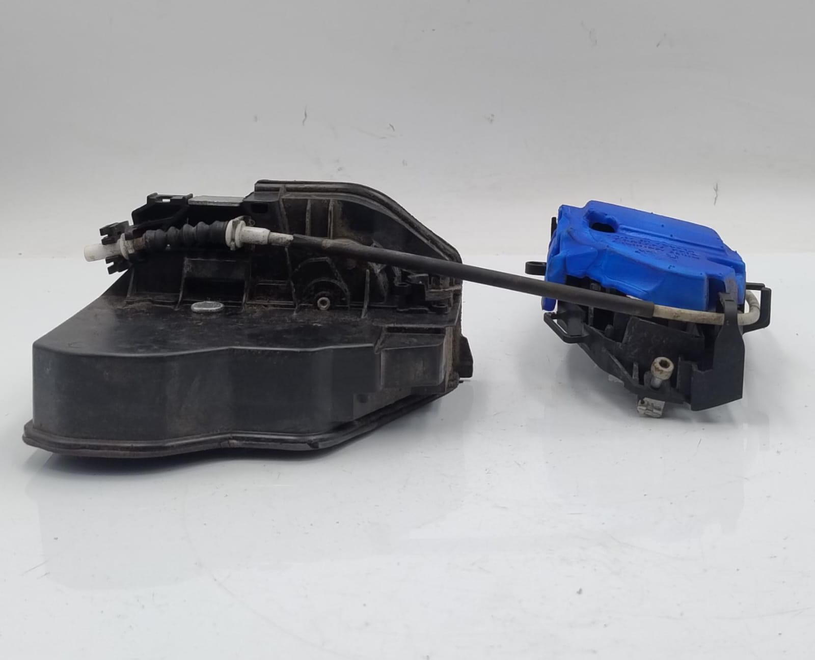 Serratura porta post. dx.