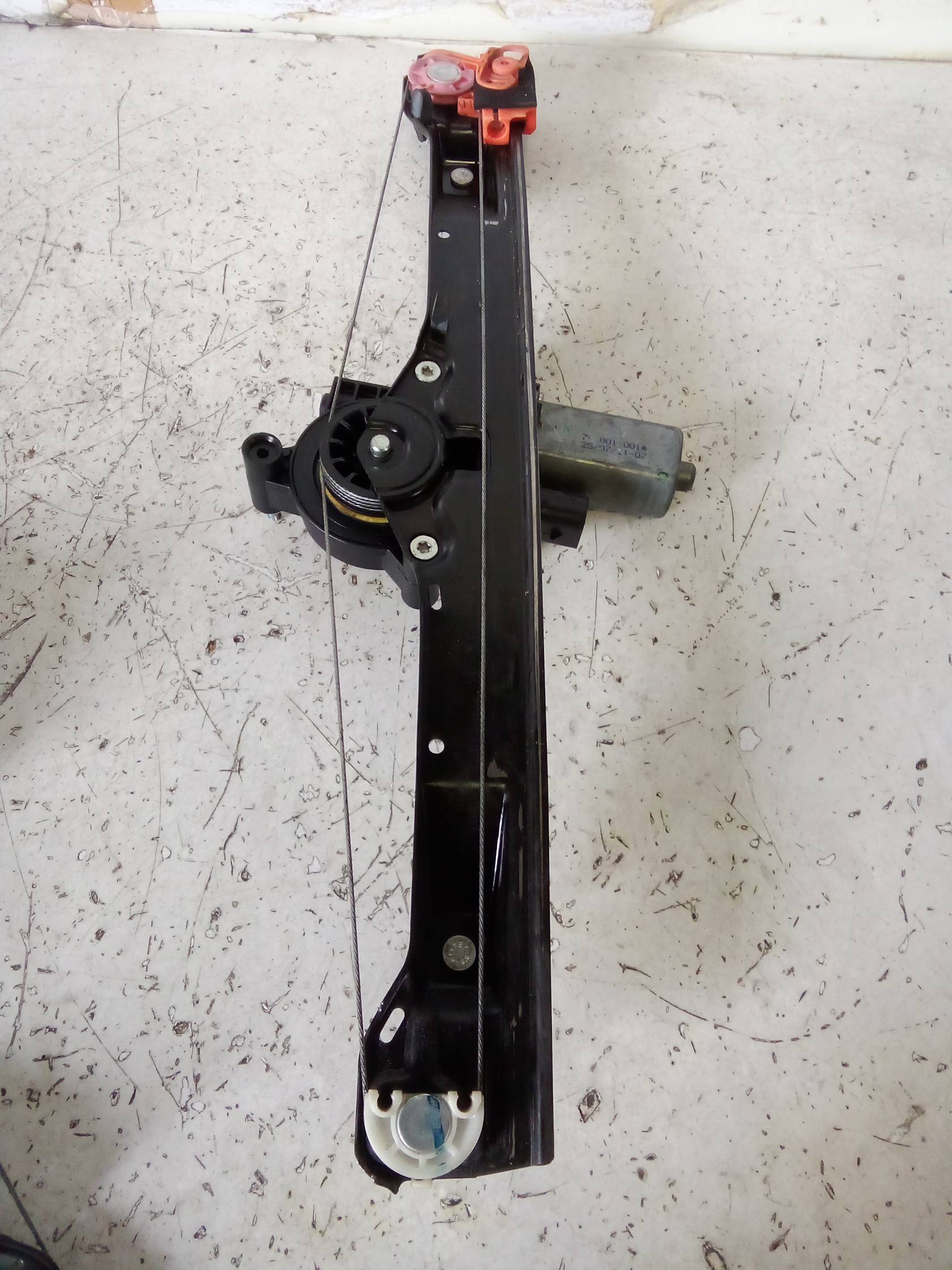 Alzacristallo elettr. porta ant. dx.