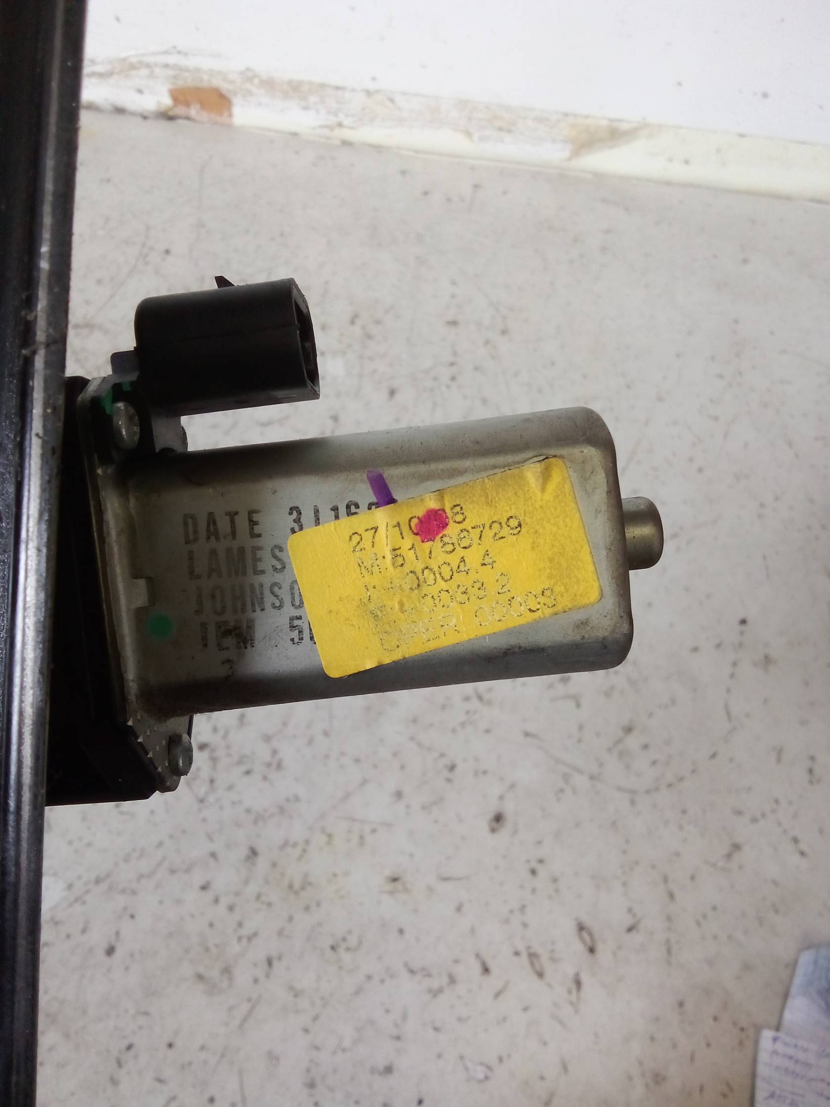 Alzacristallo elettr. porta ant. sx.