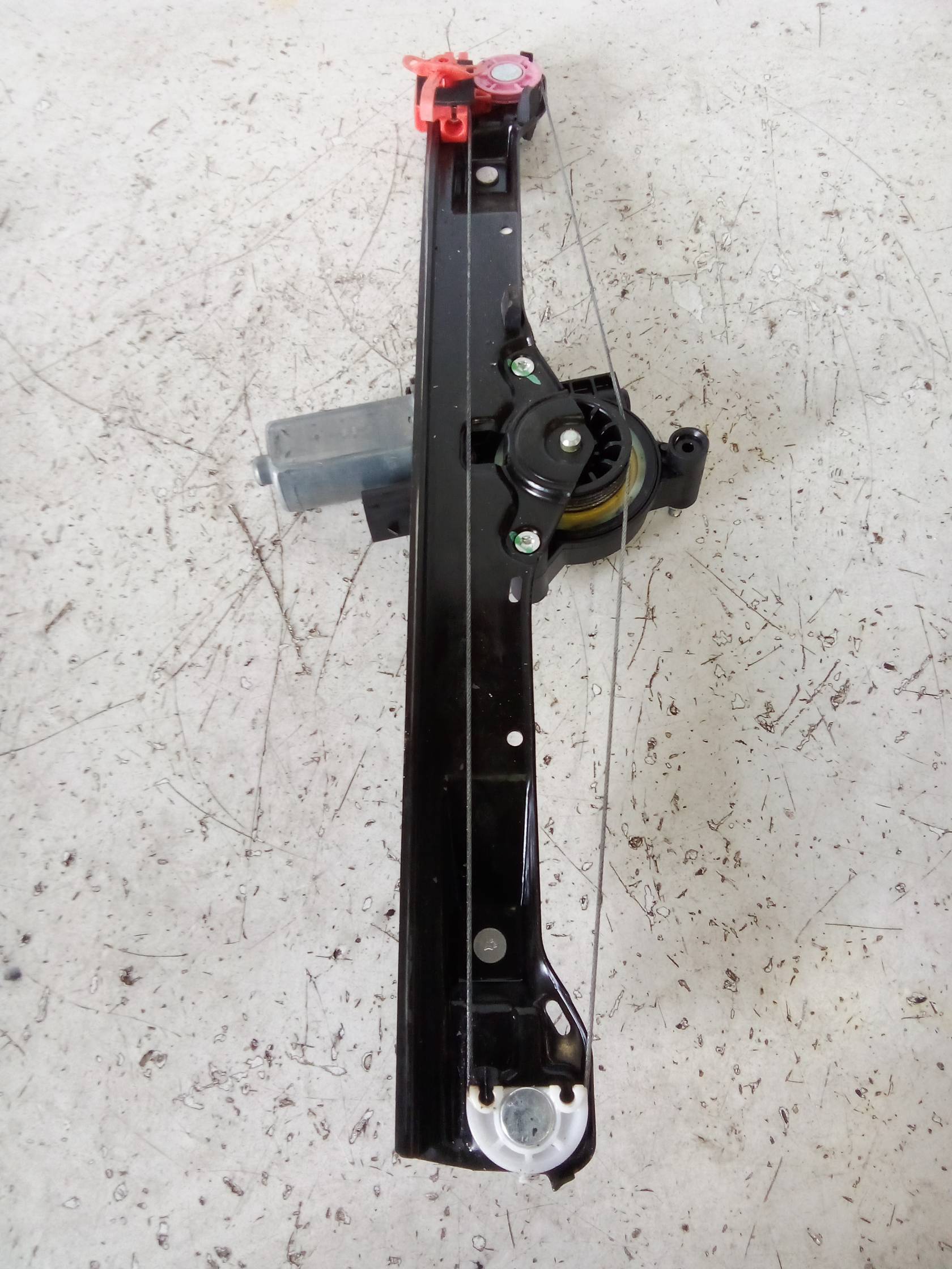 Alzacristallo elettr. porta ant. sx.