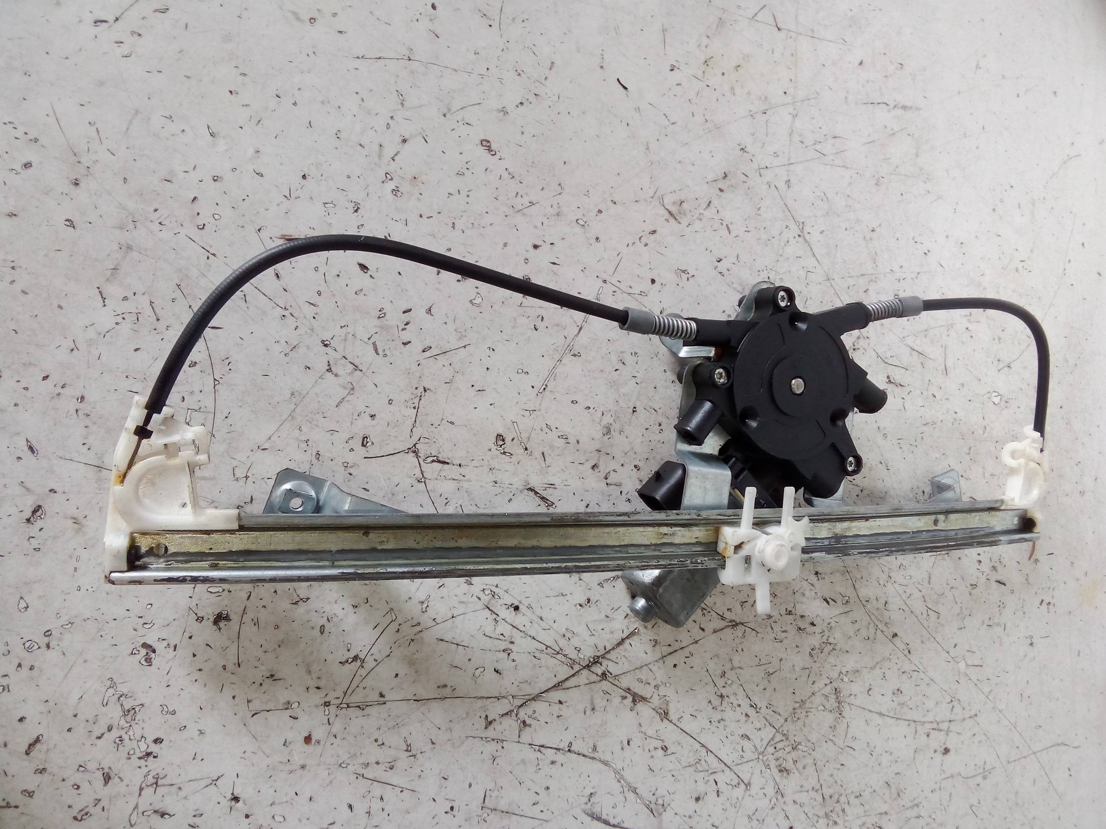 Alzacristallo elettr. porta ant. sx.