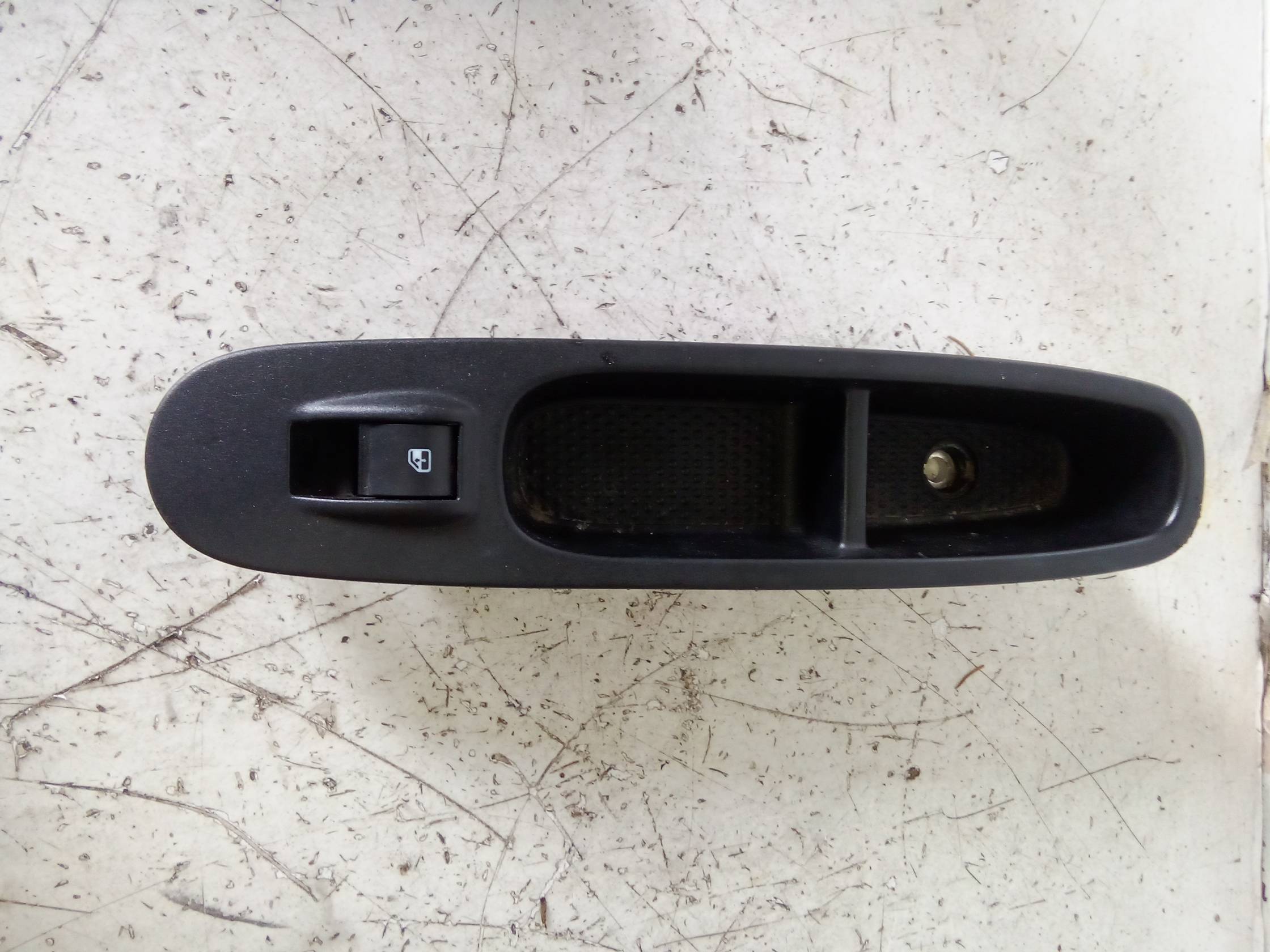 Blocco comandi alzacristalli e retrovisori est.