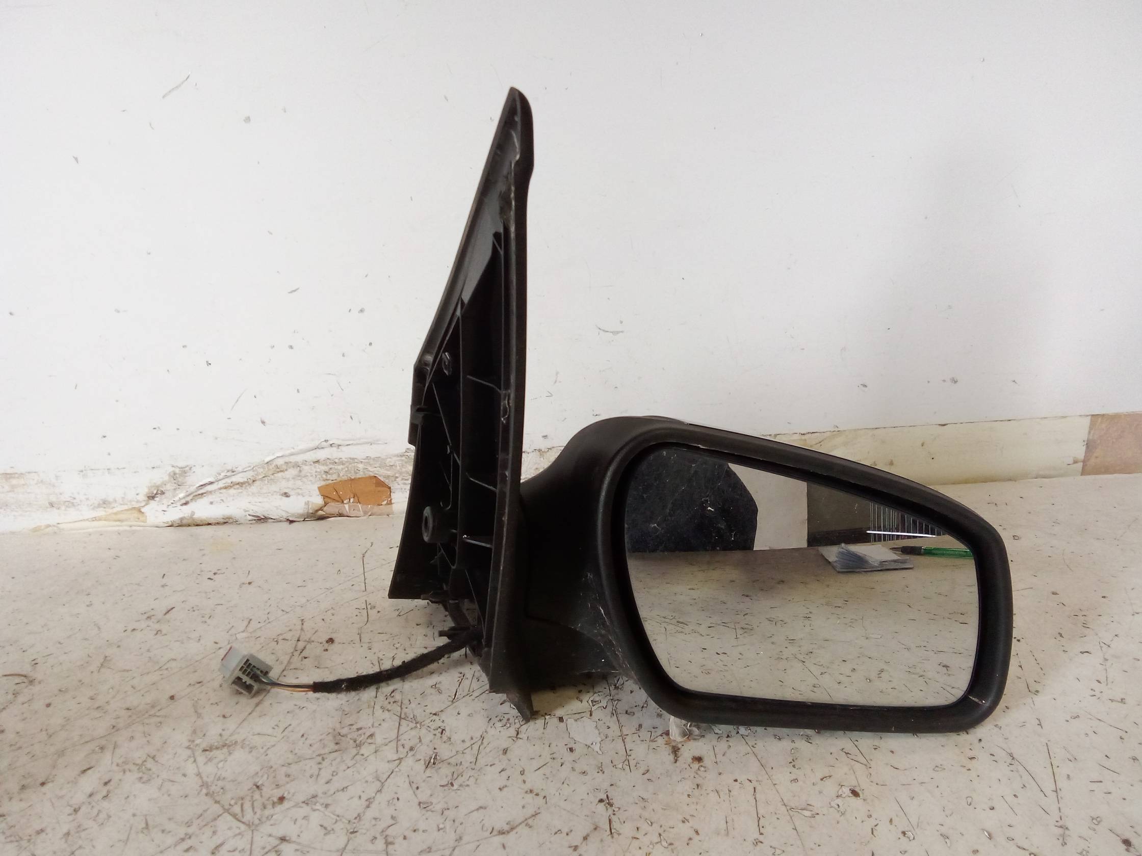 Retrovisore est. dx.