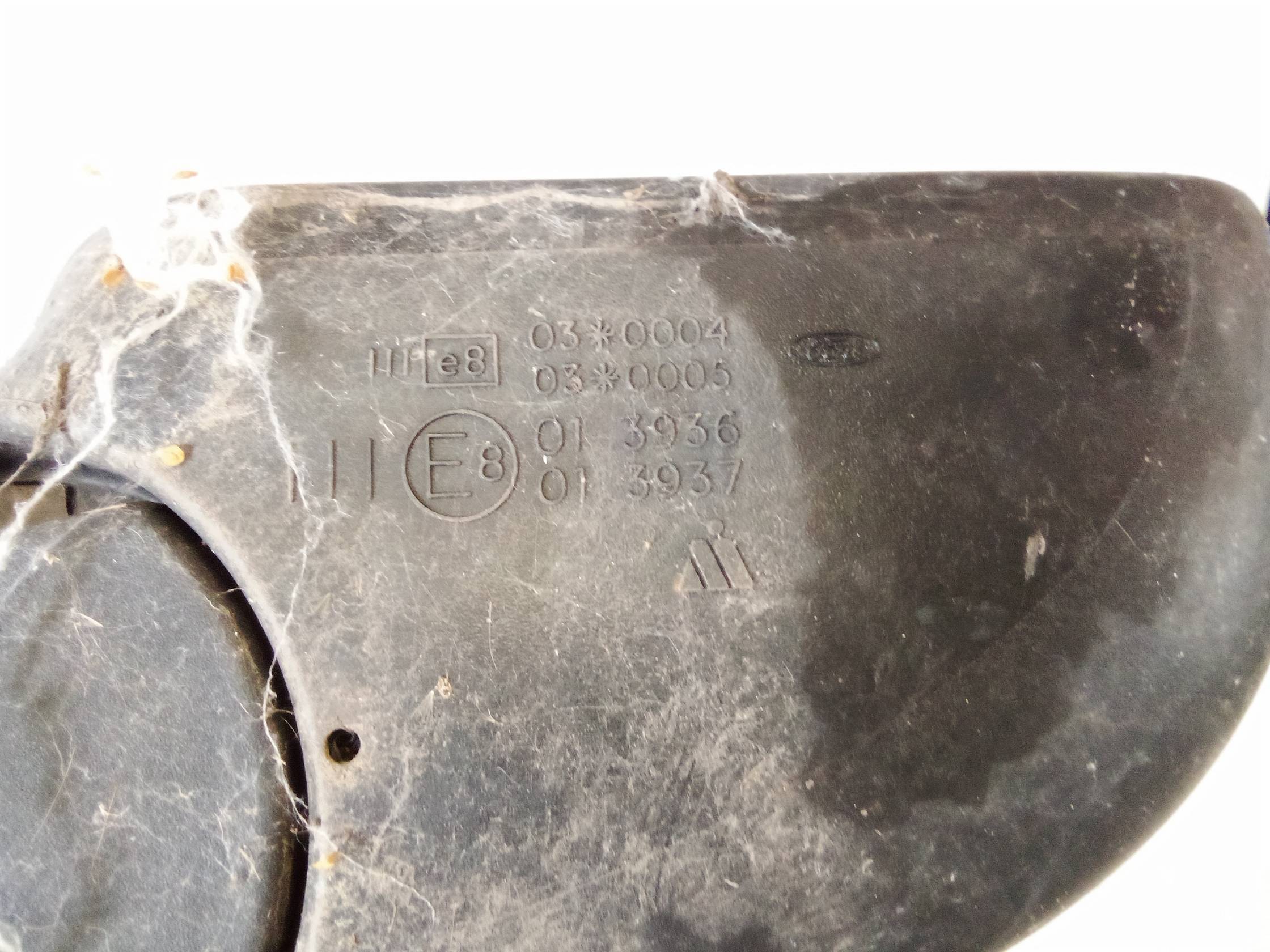 Retrovisore est. dx.