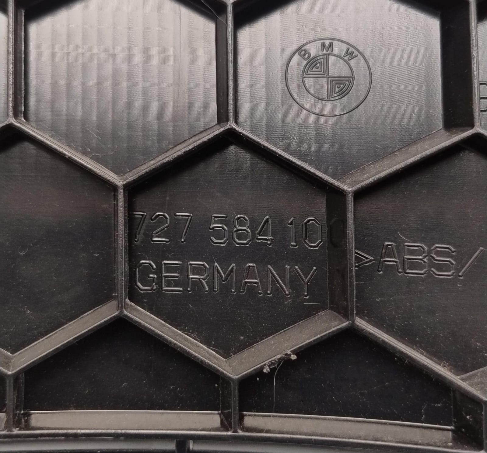 Cassetto vano portaoggetti