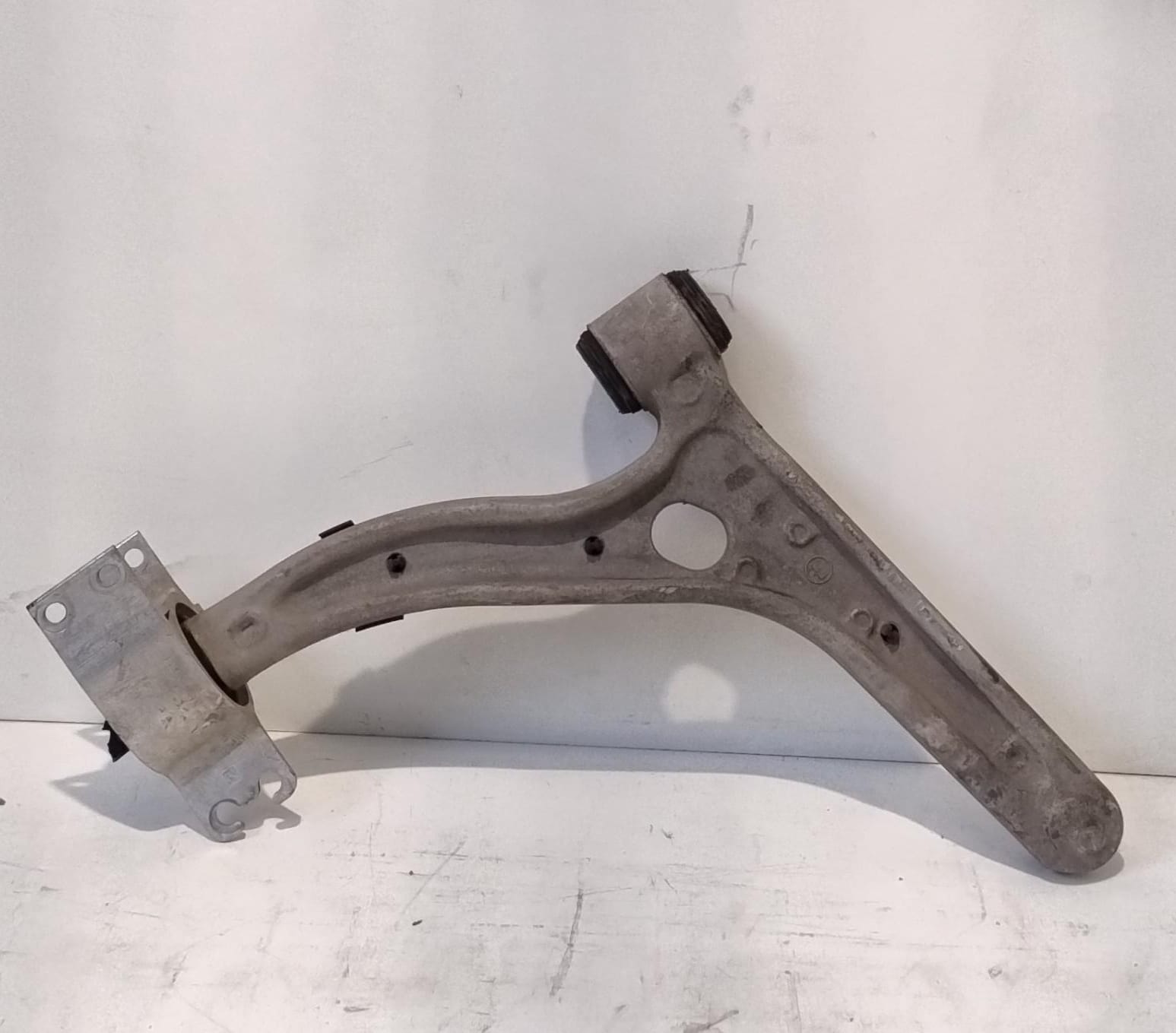 Braccio oscillante sosp. ant. sx.