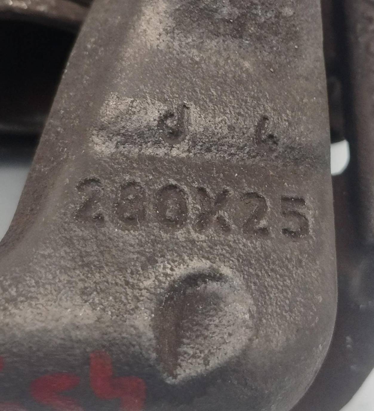 Pinza freno anteriore sx.