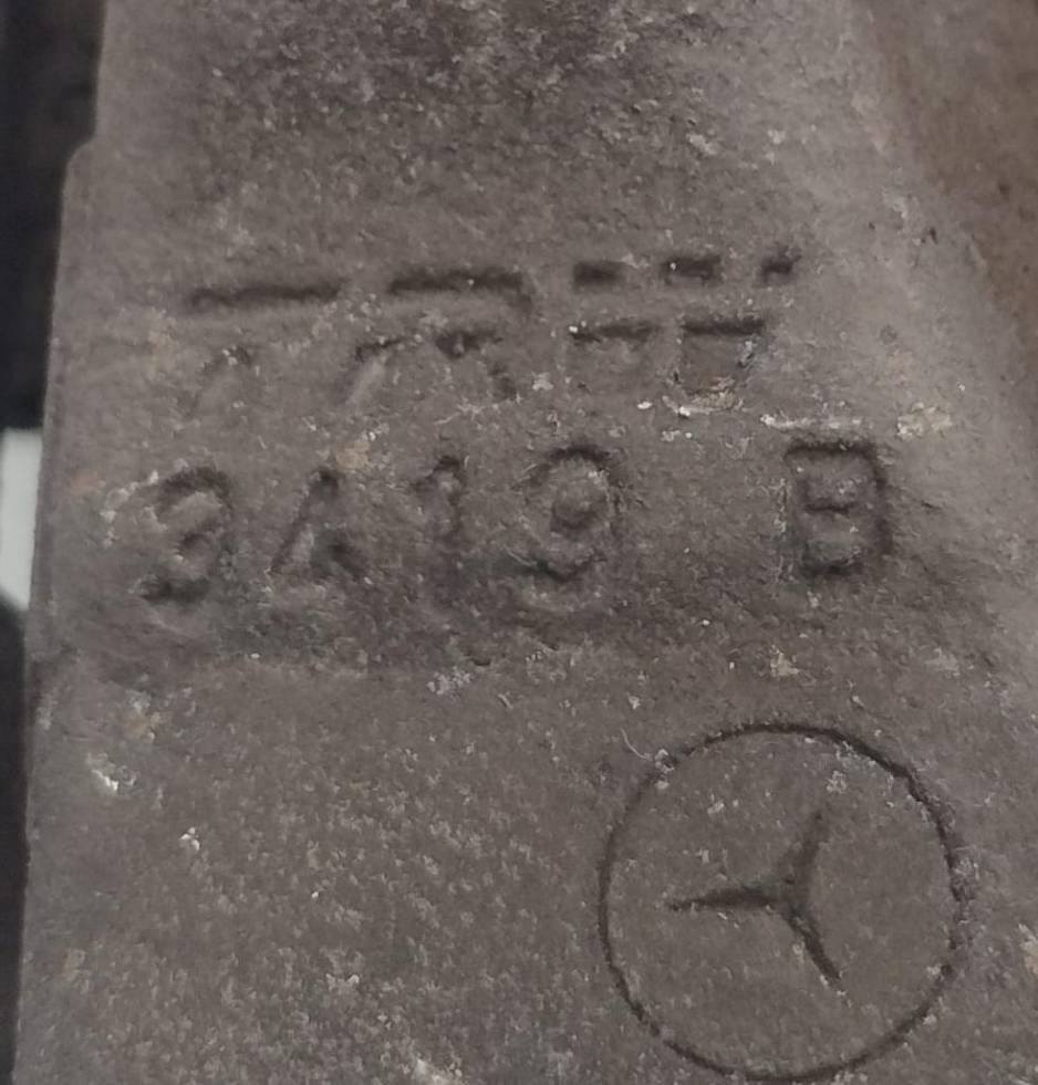 Pinza freno anteriore sx.