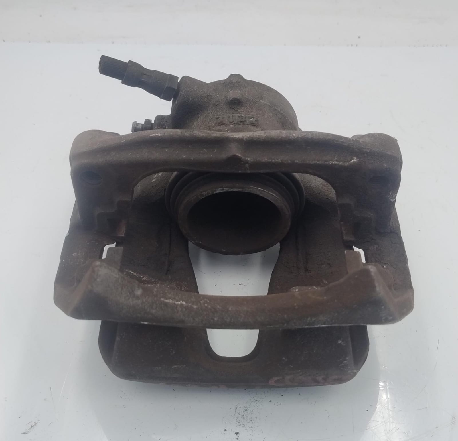 Pinza freno anteriore sx.