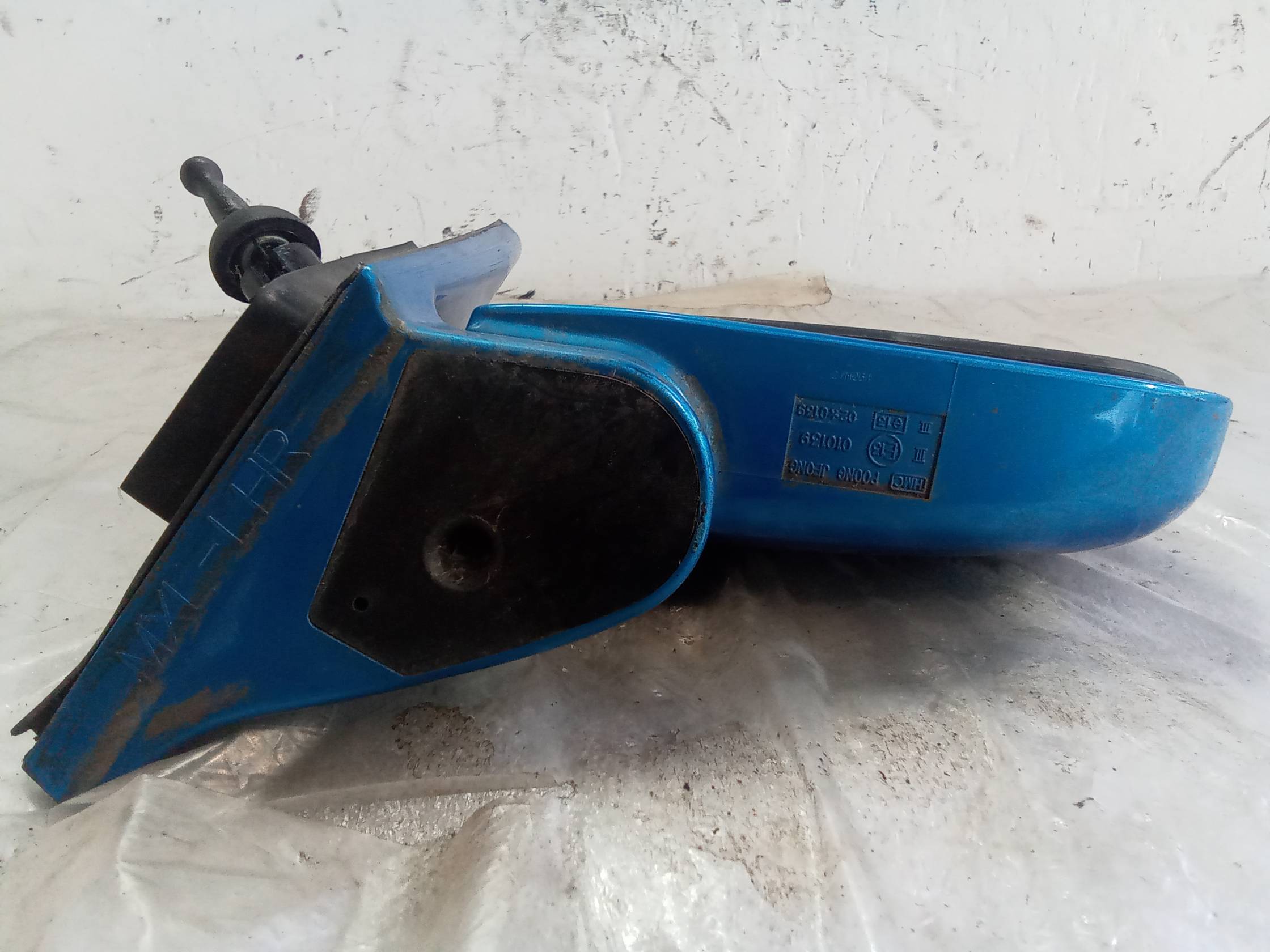 Retrovisore est. dx.