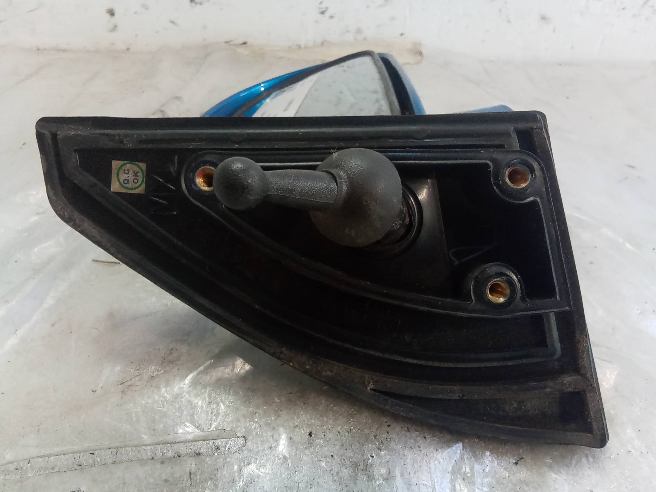 Retrovisore est. dx.