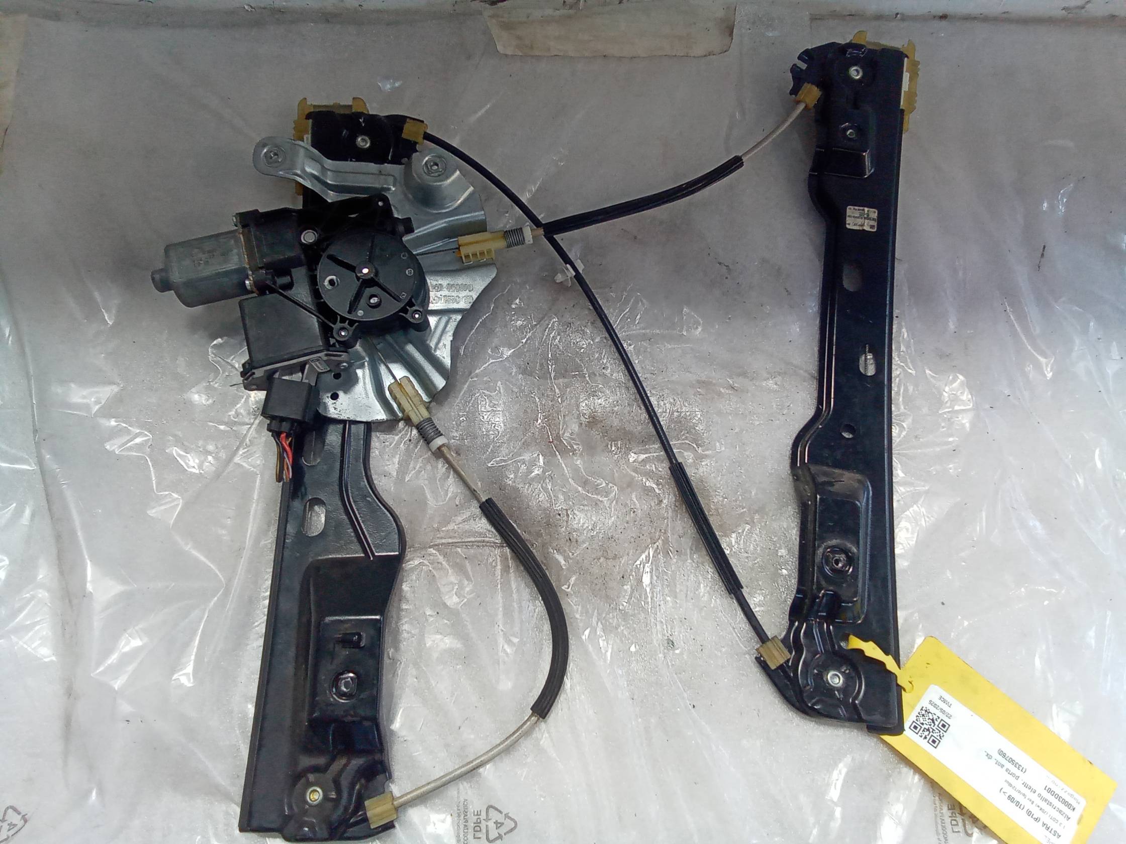 Alzacristallo elettr. porta ant. dx.