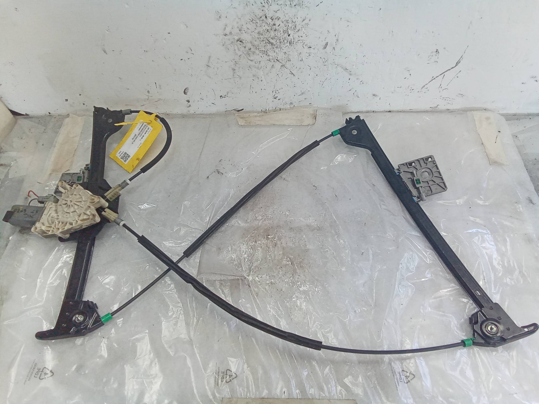 Alzacristallo elettr. porta ant. sx.