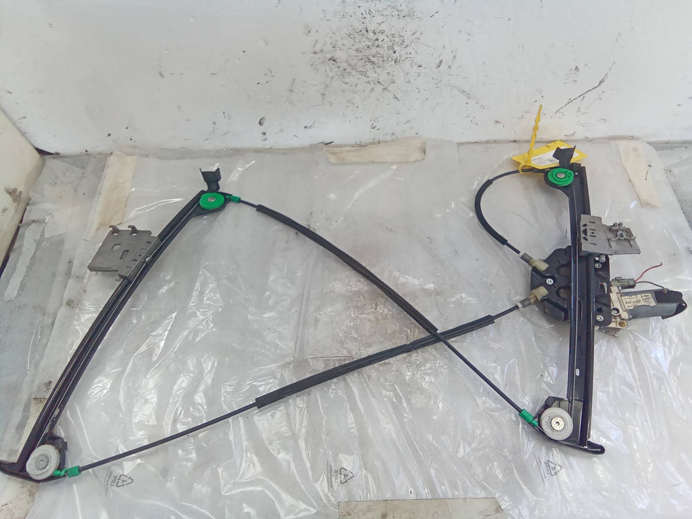 Alzacristallo elettr. porta ant. sx.