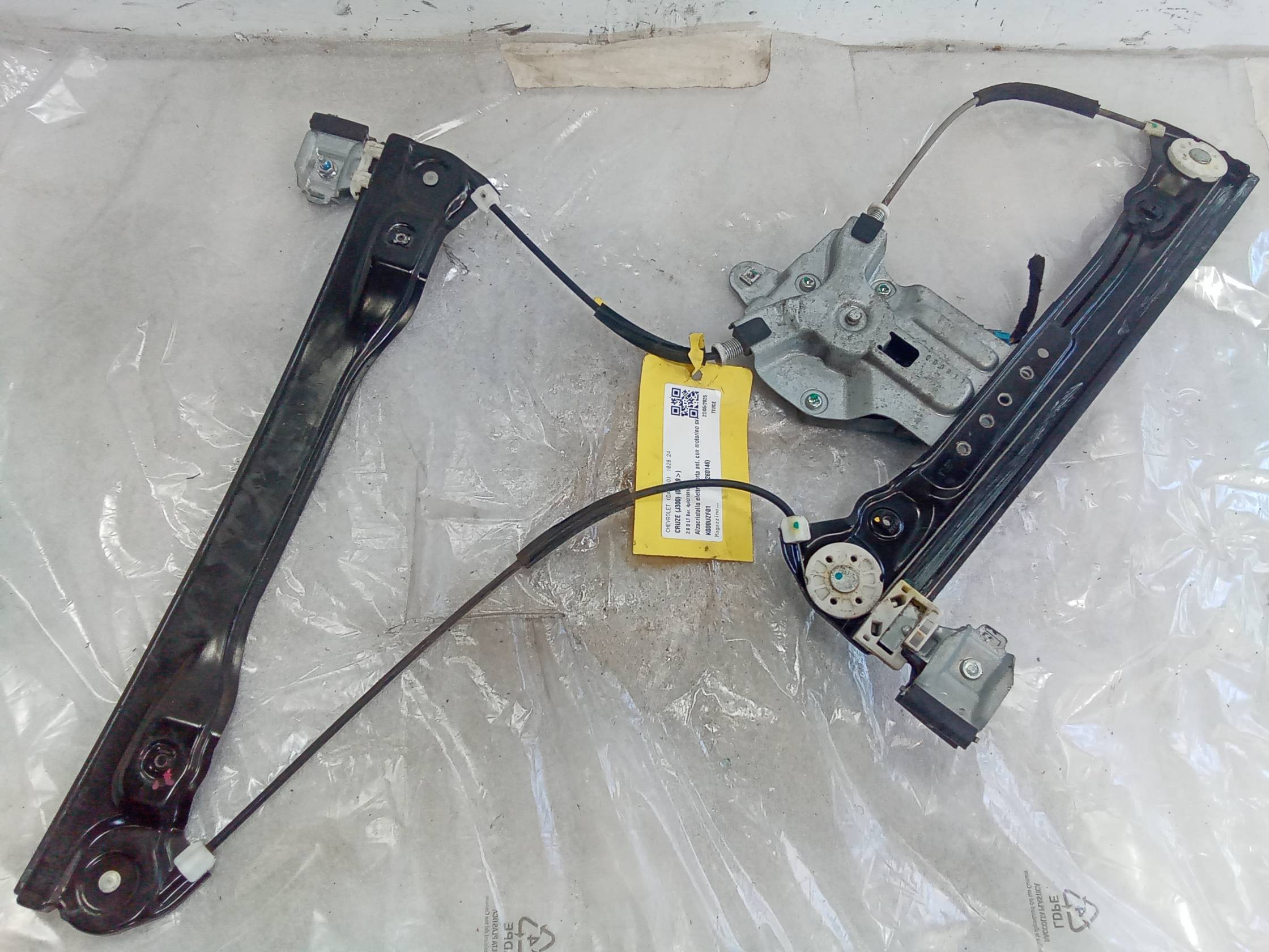 Alzacristallo elettr. porta ant. con motorino sx.