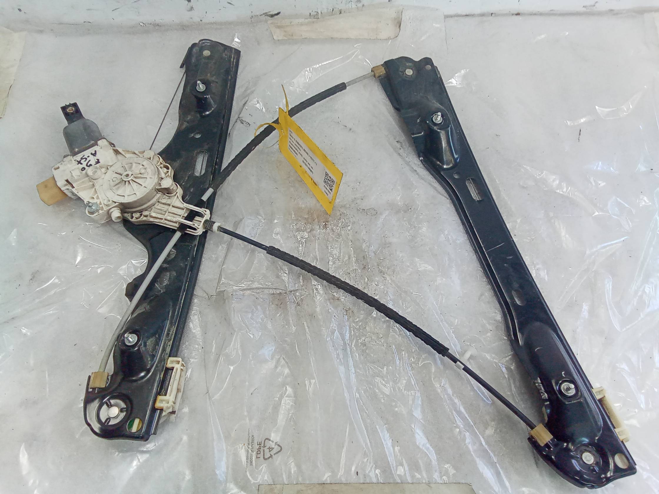 Alzacristallo elettr. porta ant. sx.