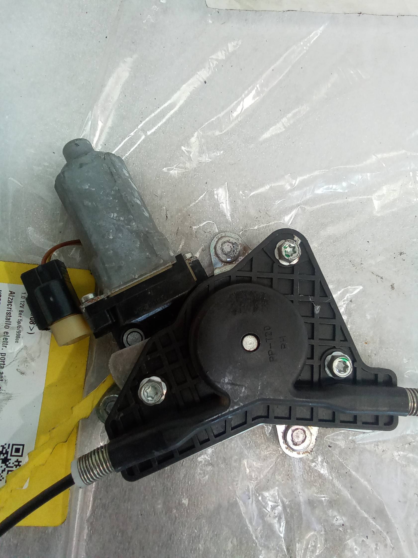 Alzacristallo elettr. porta ant. sx.