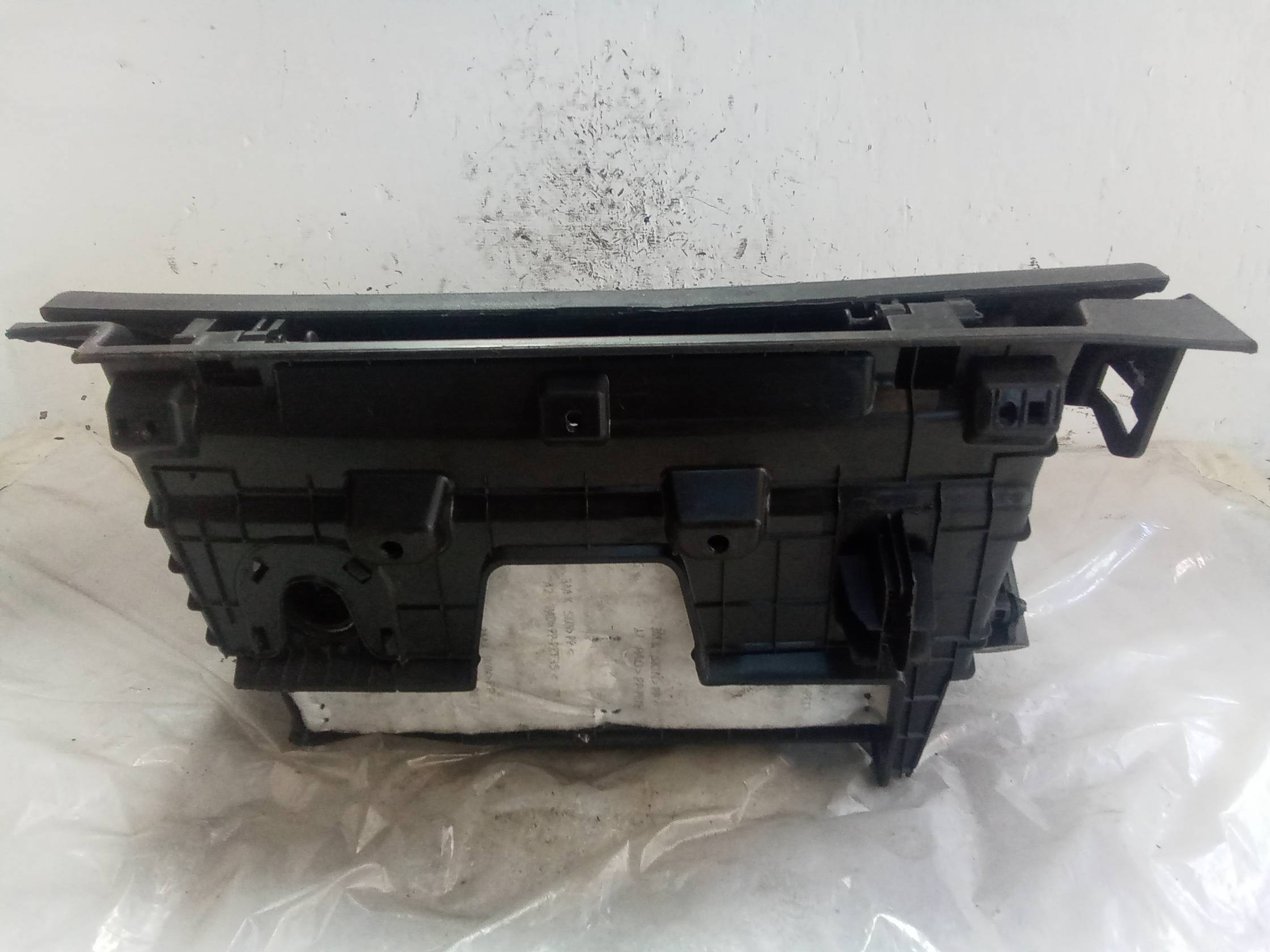 Cassetto portaoggetti lato passeggero