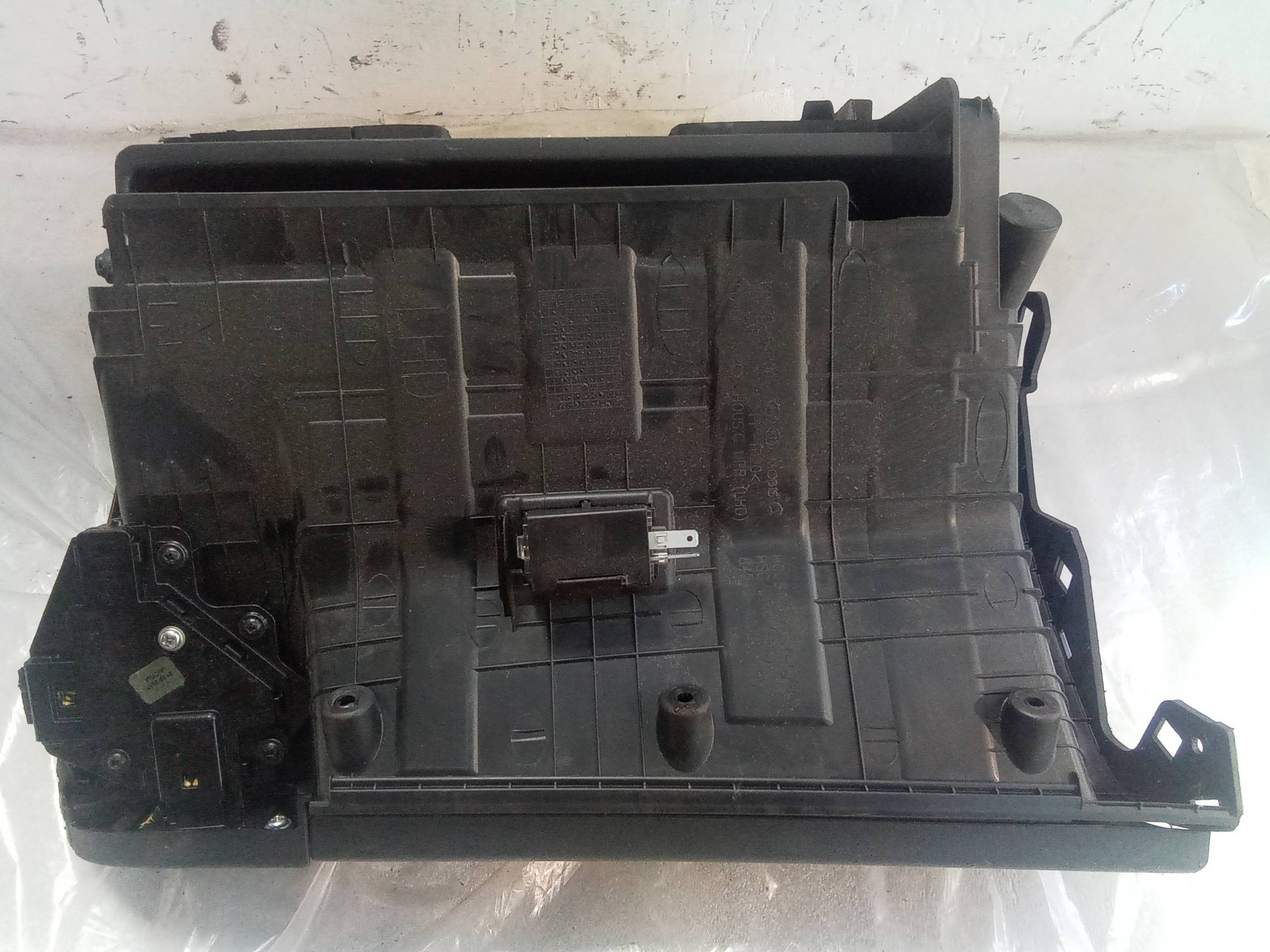 Cassetto portaoggetti lato passeggero