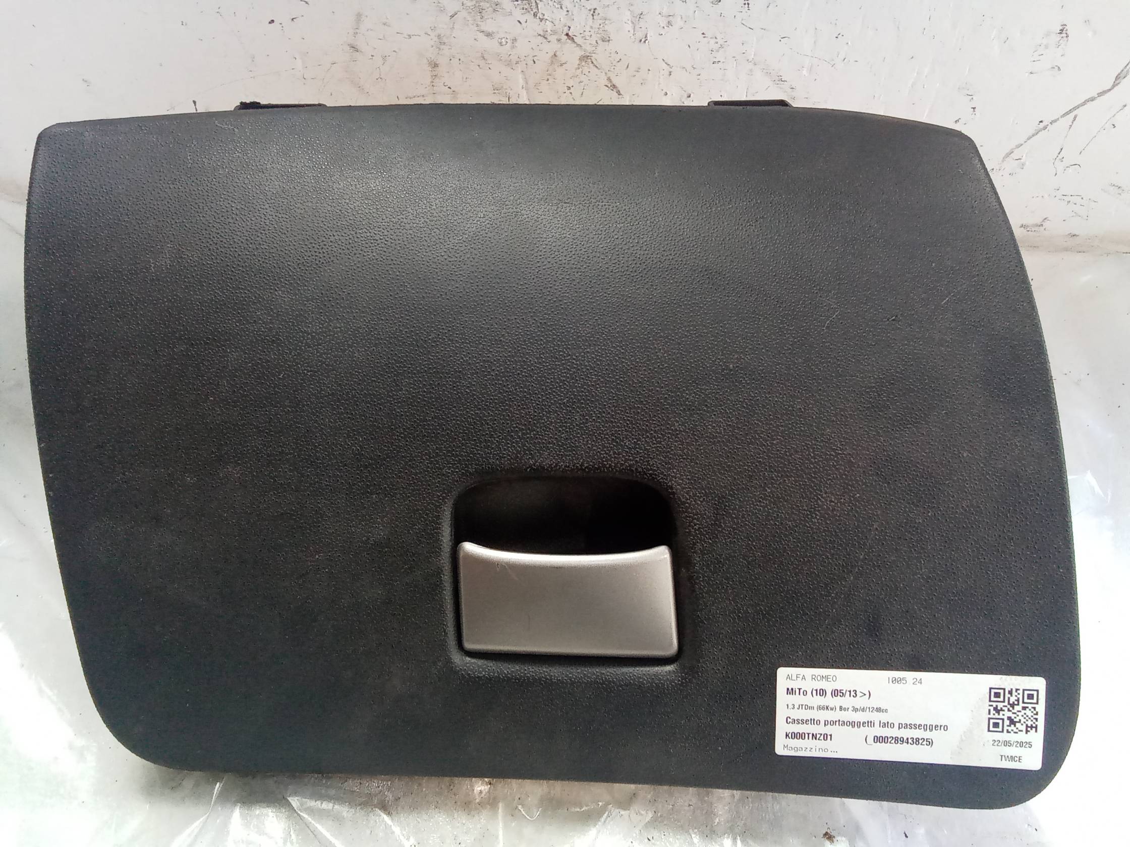 Cassetto portaoggetti lato passeggero