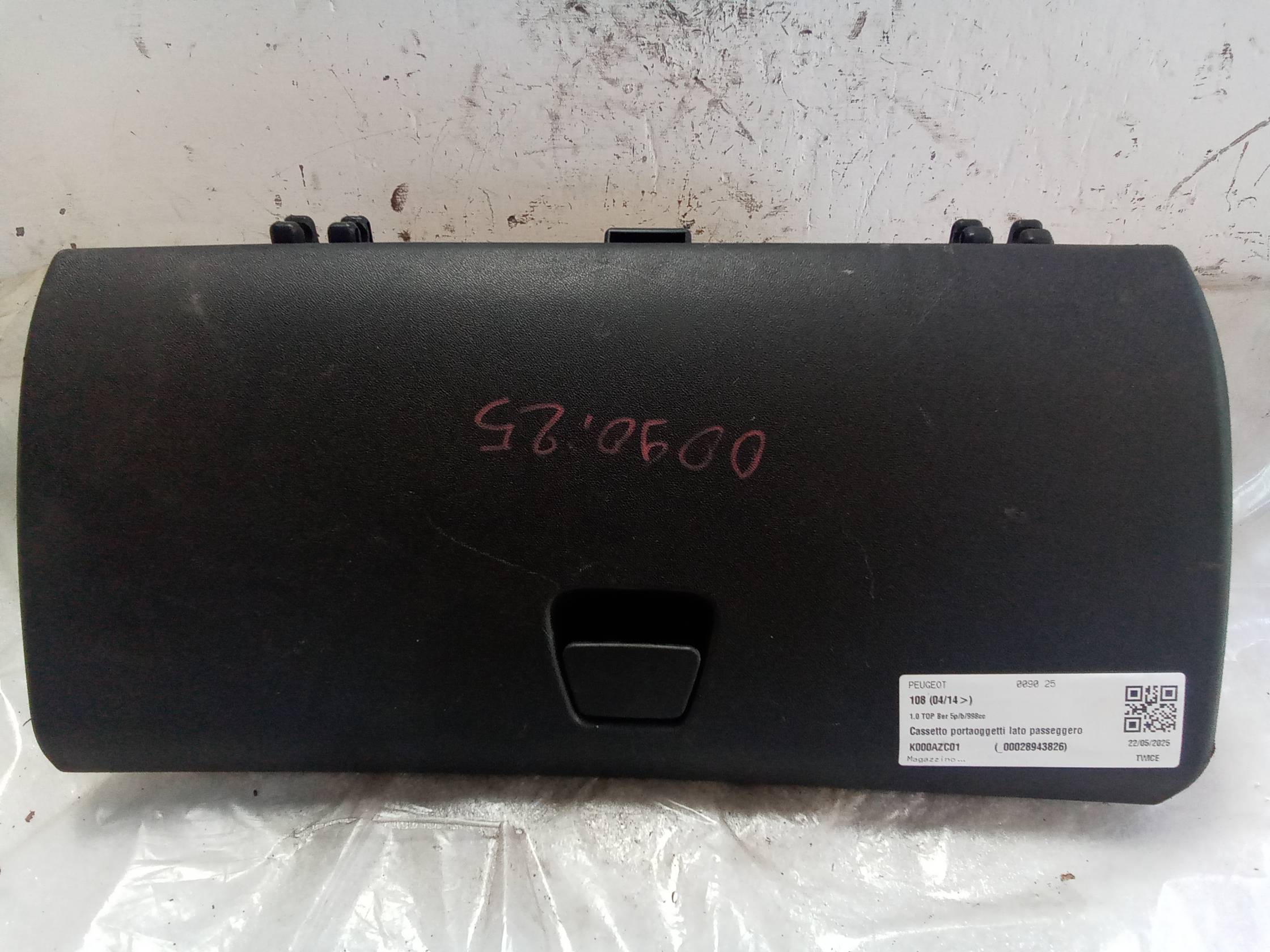 Cassetto portaoggetti lato passeggero