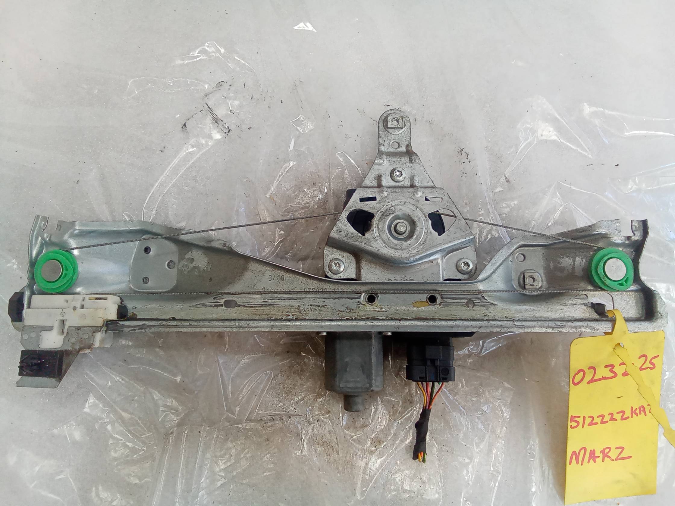 Alzacristallo elettr. porta post. dx.