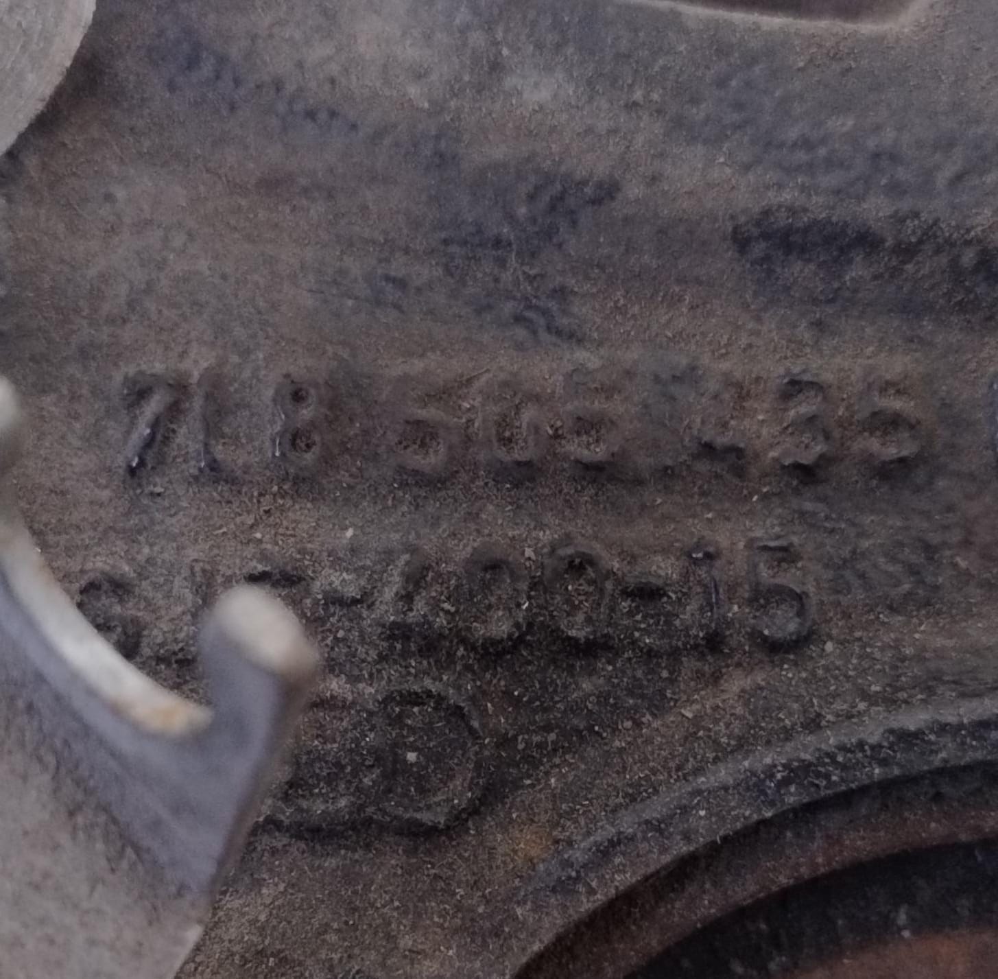 Mozzo post. sx. Mozzo post. sx.