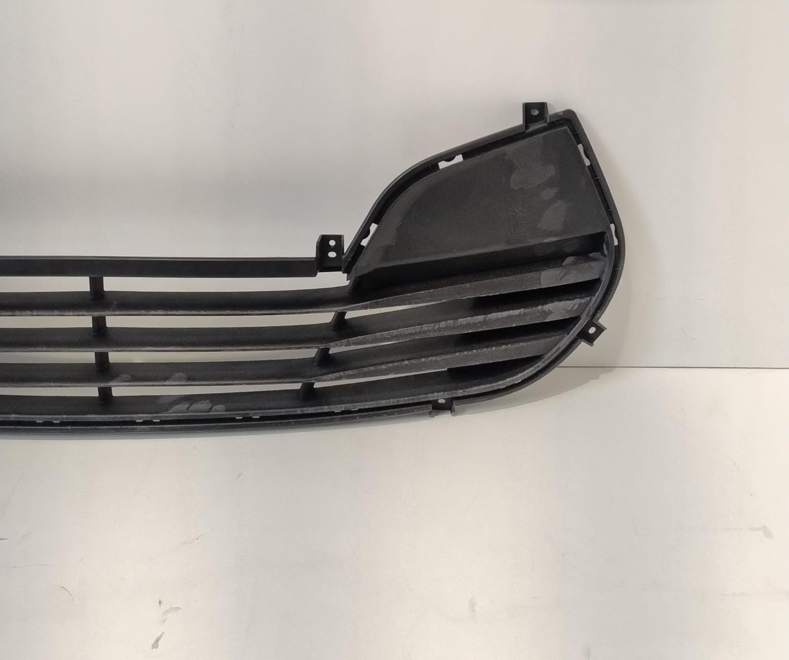 Griglia paraurti ant. Griglia paraurti ant.