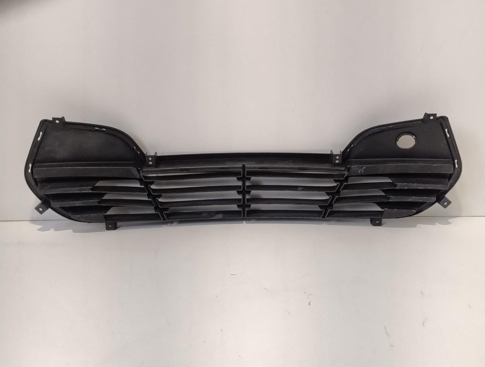 Griglia paraurti ant. Griglia paraurti ant.