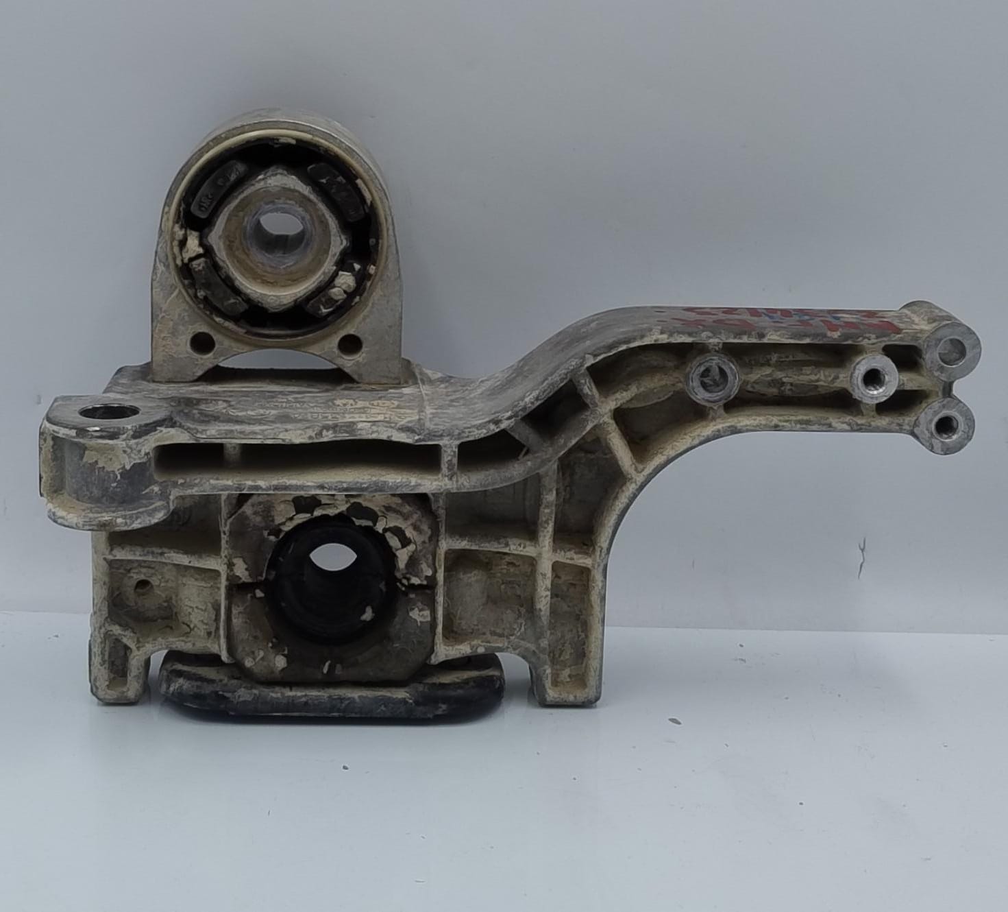 Supporto barra stabilizzatrice ant. dx.