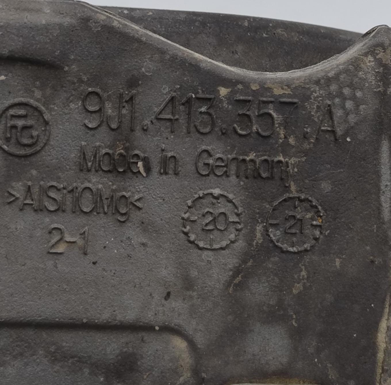 Supporto barra stabilizzatrice ant. sx. Supporto barra stabilizzatrice ant. sx.