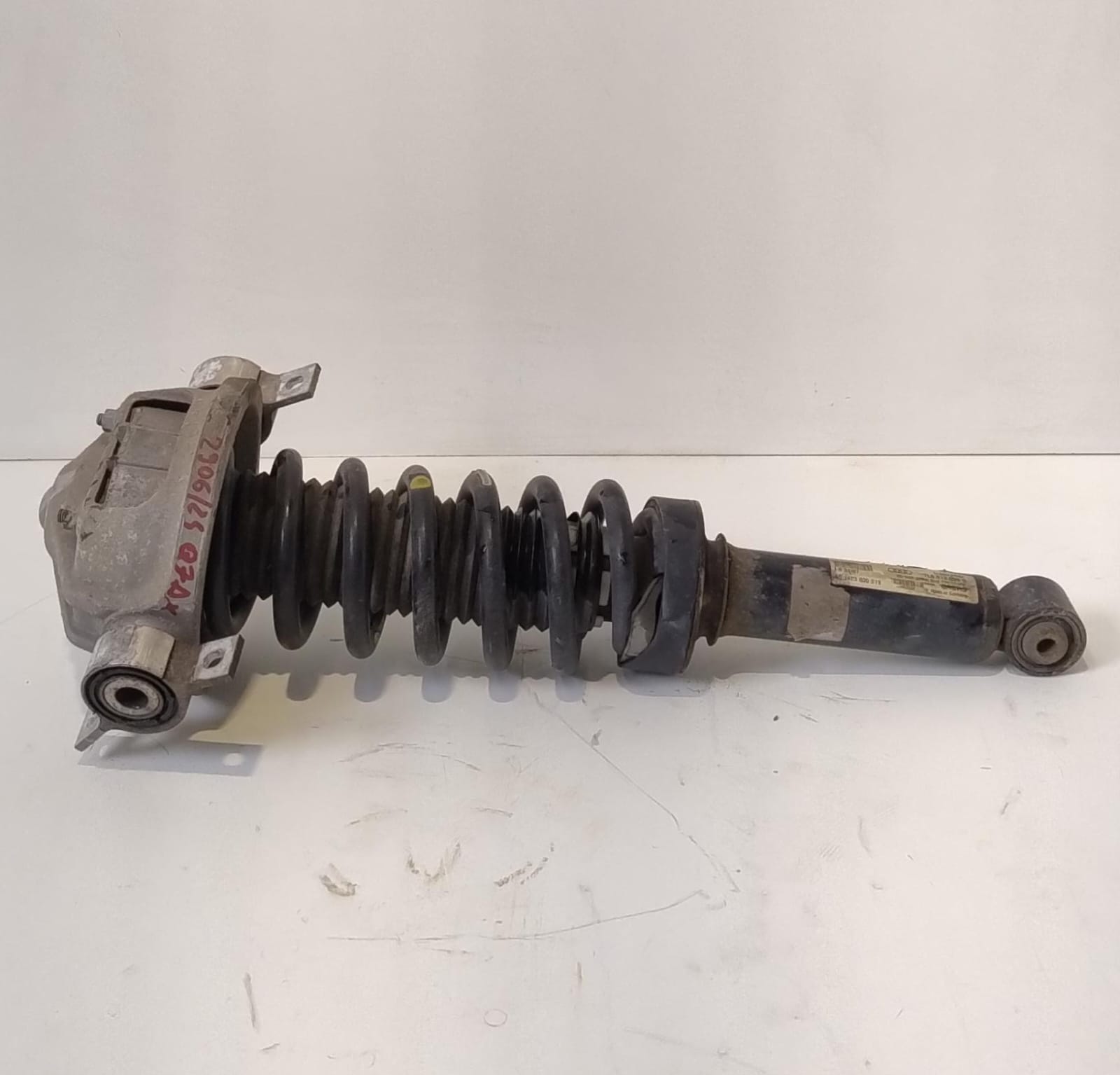 Ammortizzatore post. dx. Ammortizzatore post. dx.