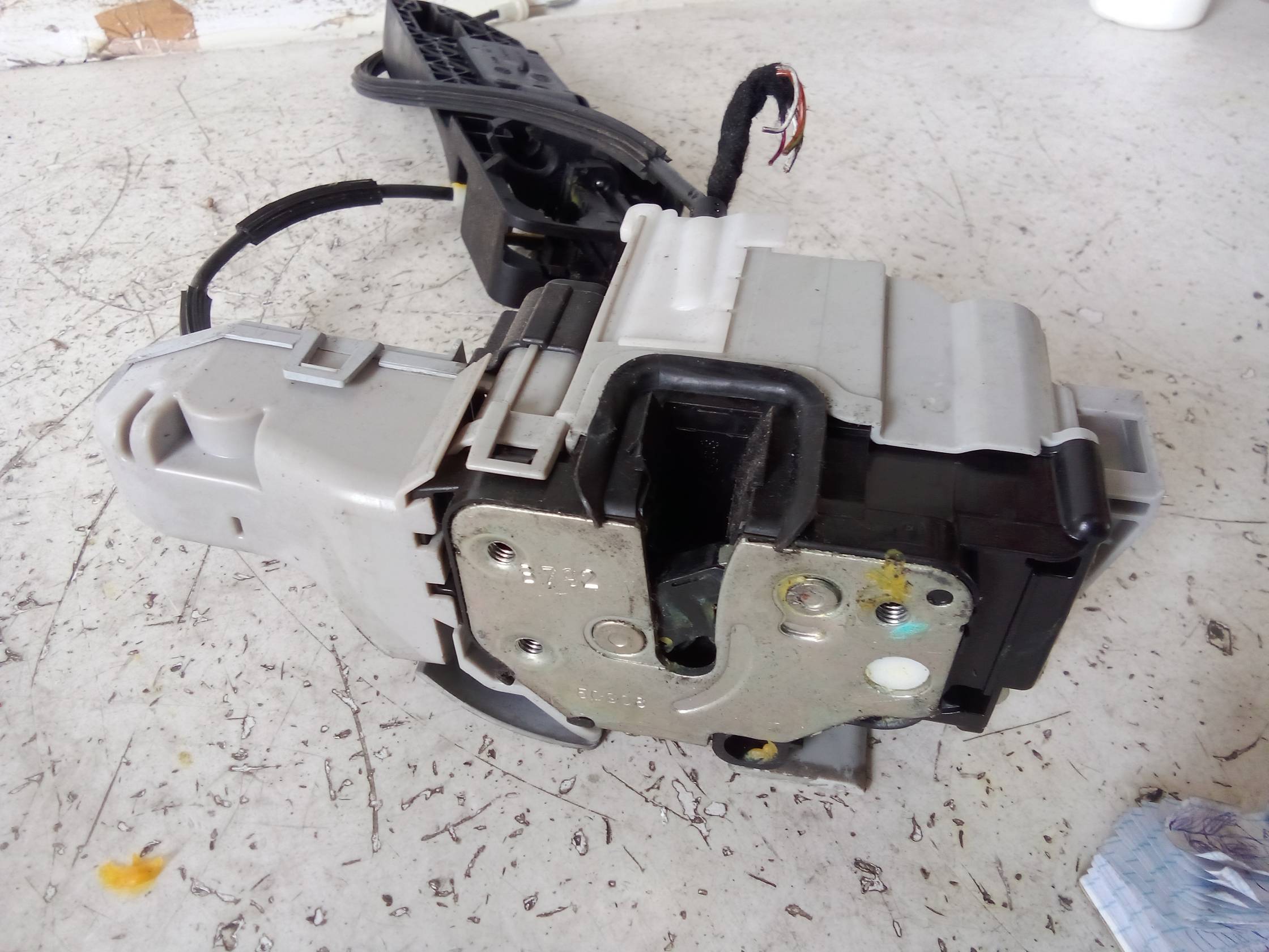 Serratura porta ant. sx.