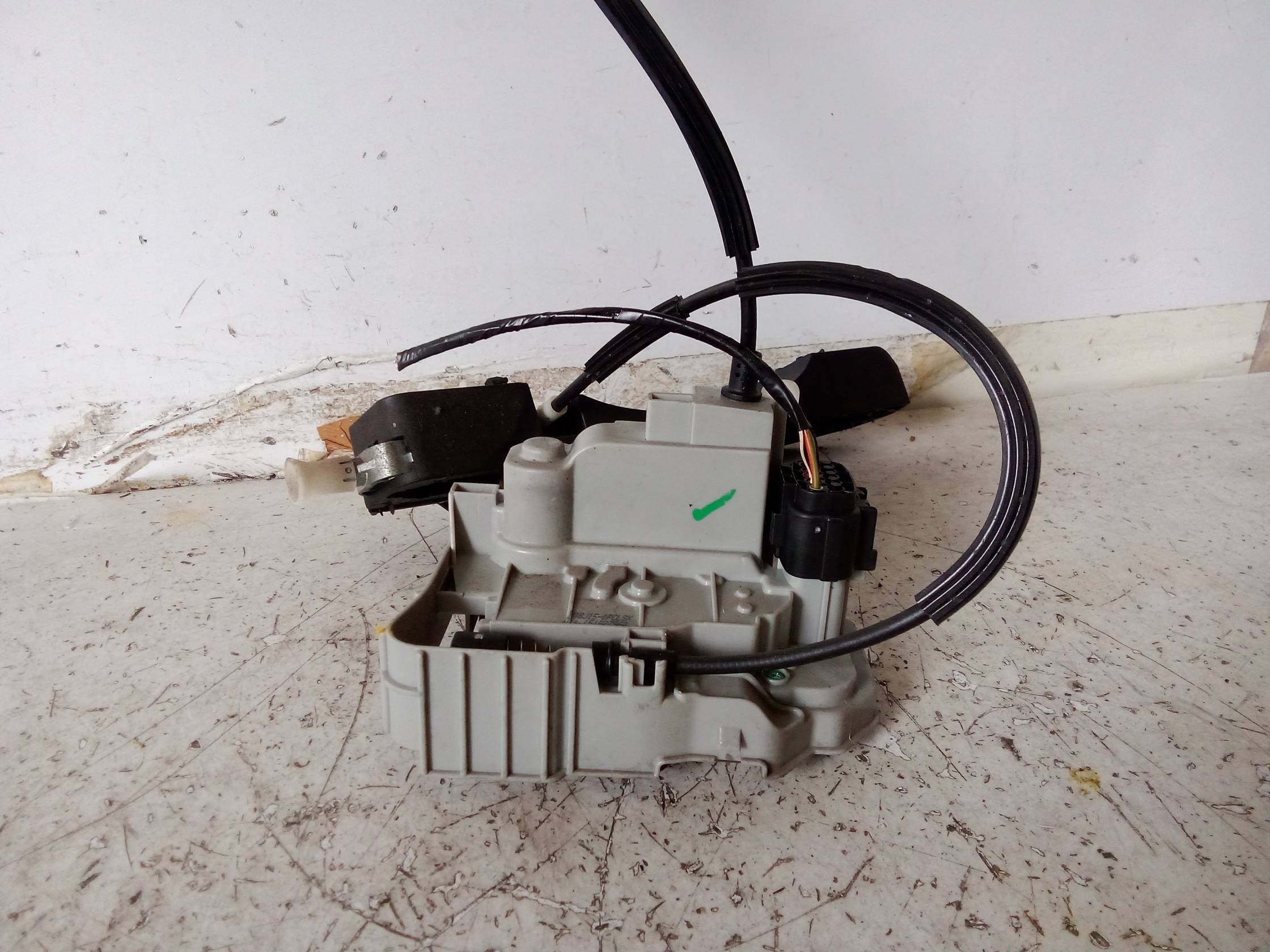 Serratura porta post. sx.