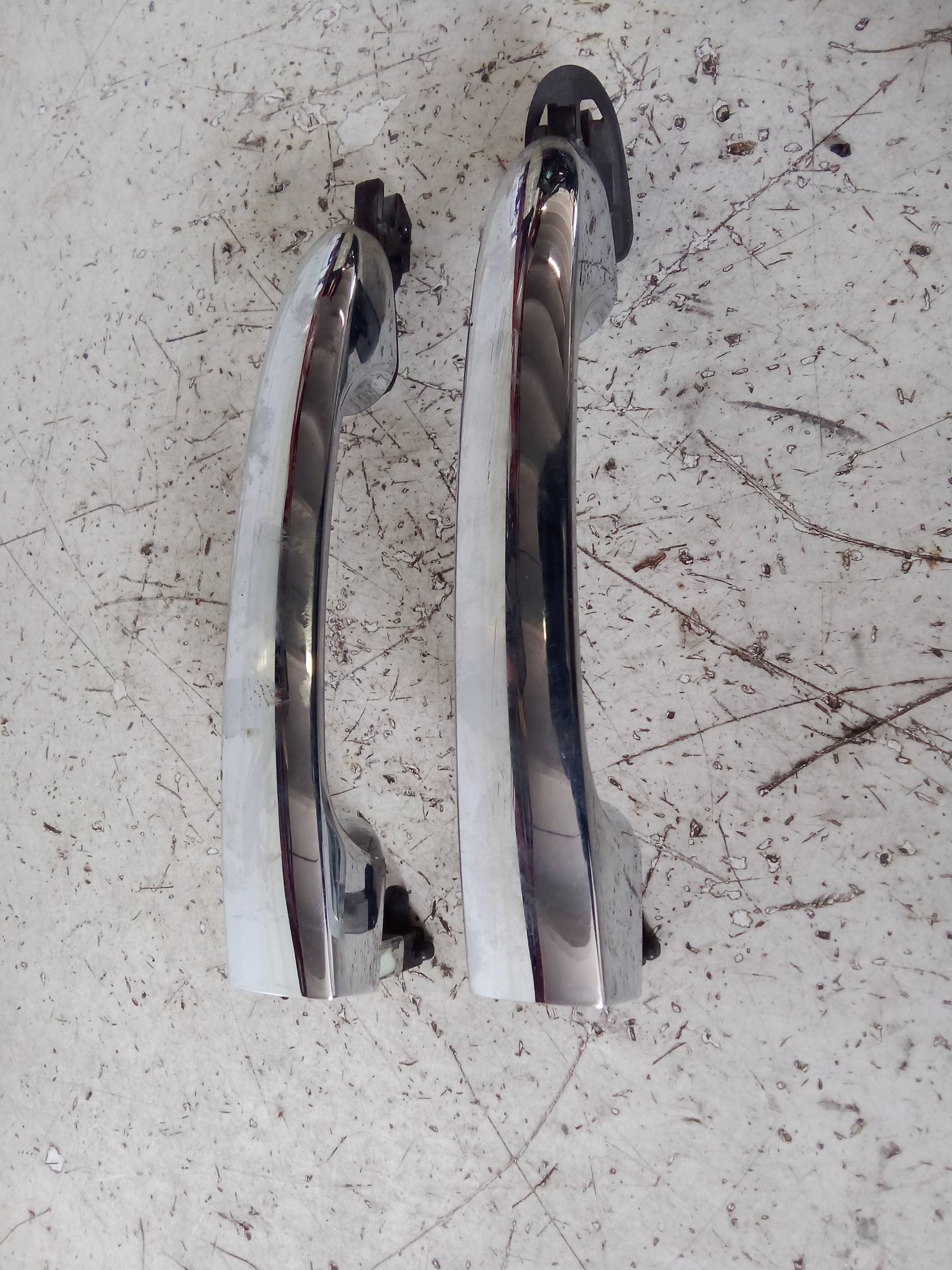 Maniglia porta ant. sx.