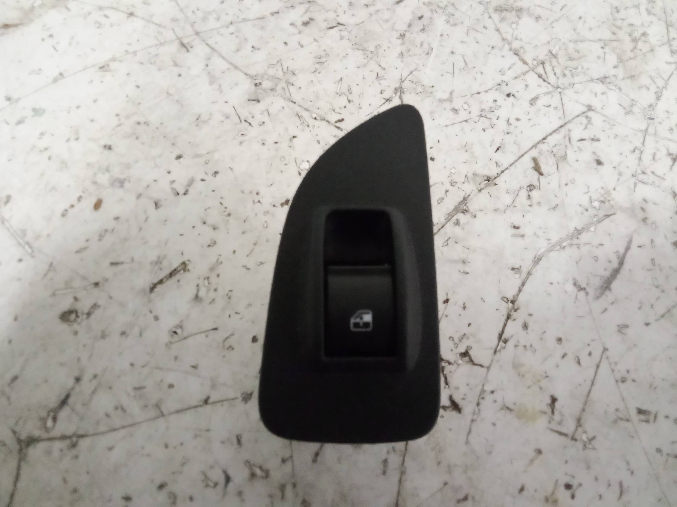 Interruttore alzacristalli porta post. sx.