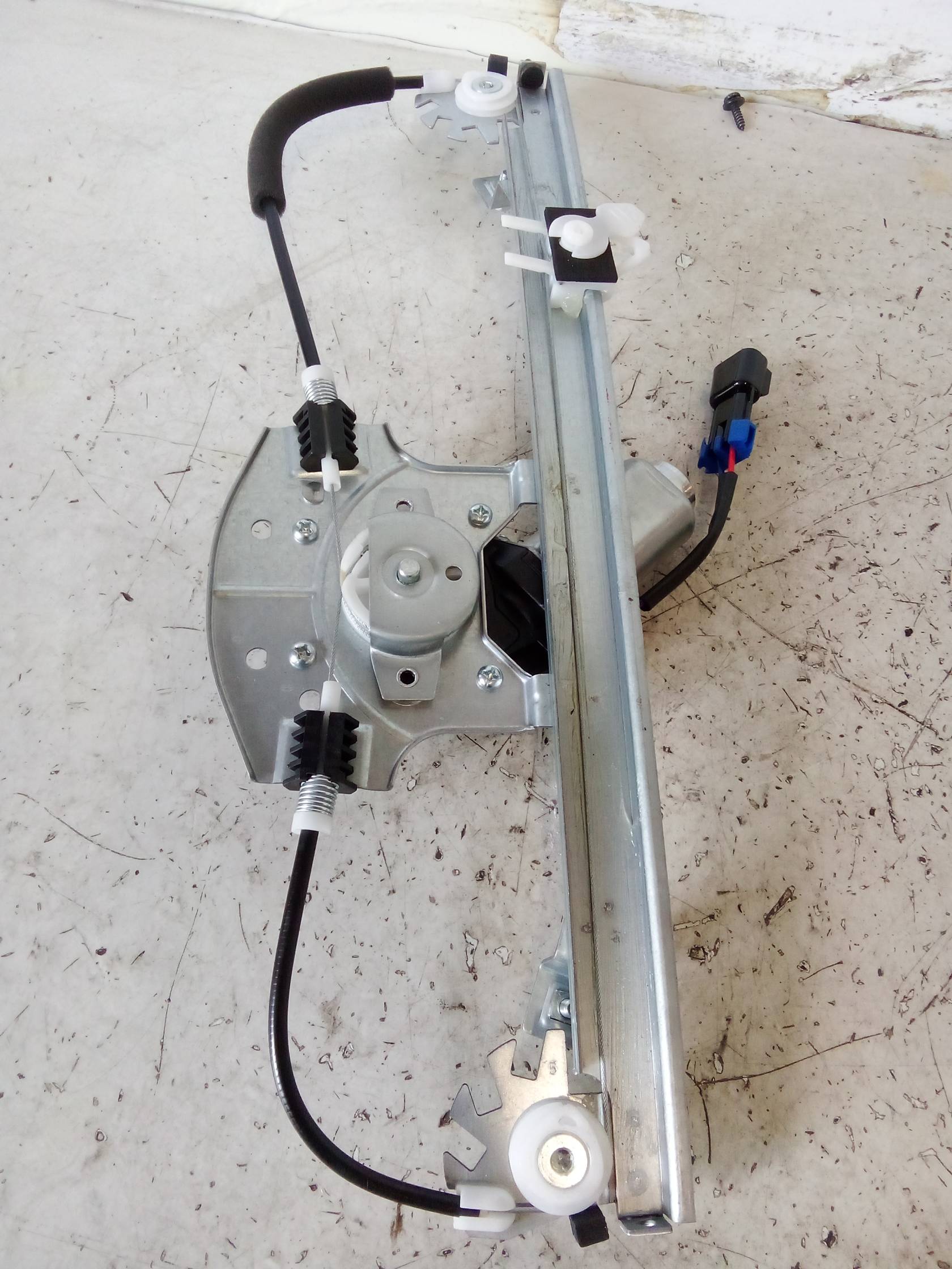 Alzacristallo elettr. porta ant. dx.